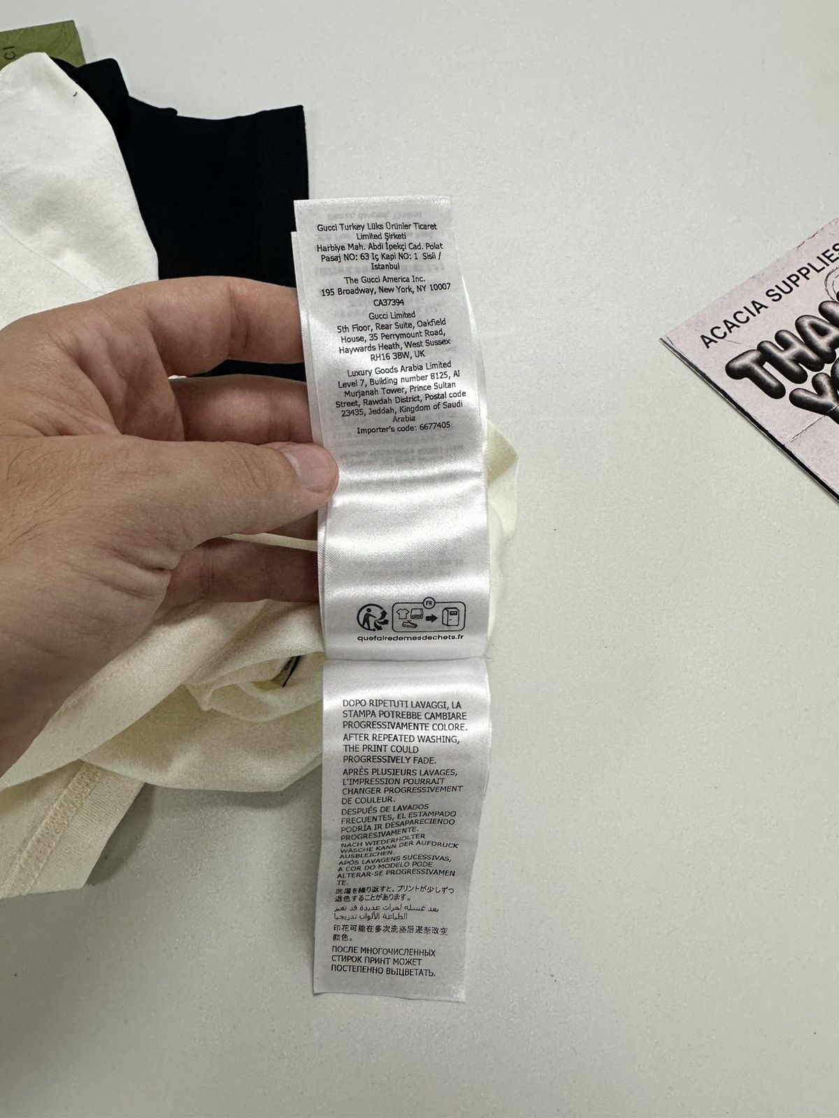 GUCCI Logo Print T-Shirt - XS