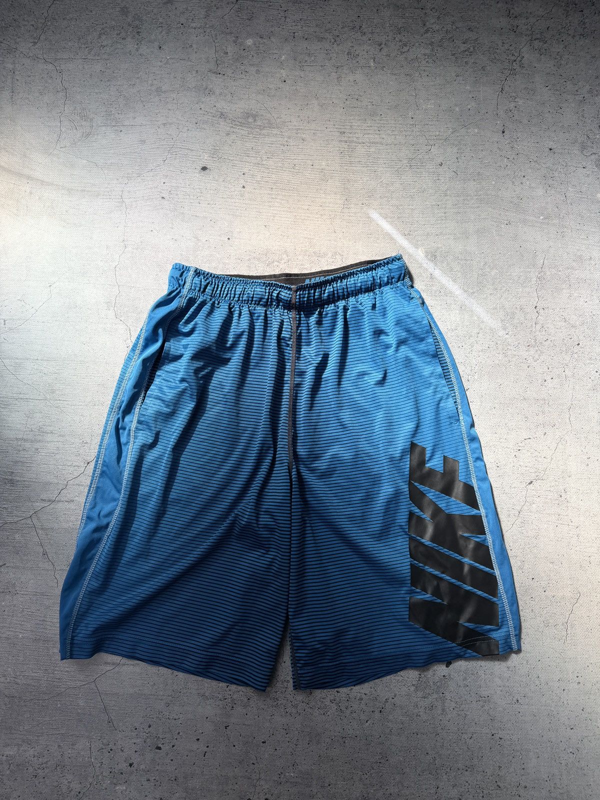 Nike Vintage Nike Shorts Retro y2k Swoosh Size US 34 / EU 50 - 1 Thumbnail