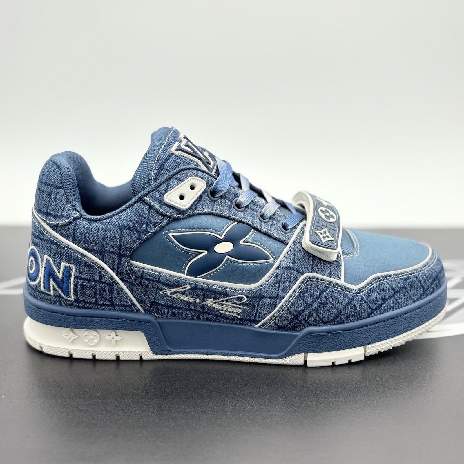 Louis Vuitton Louis Vuitton Trainer Strap ' Blue Crocodile ' | EXCELLENT! Size US 9.5 / EU 42-43 - 2 Thumbnail