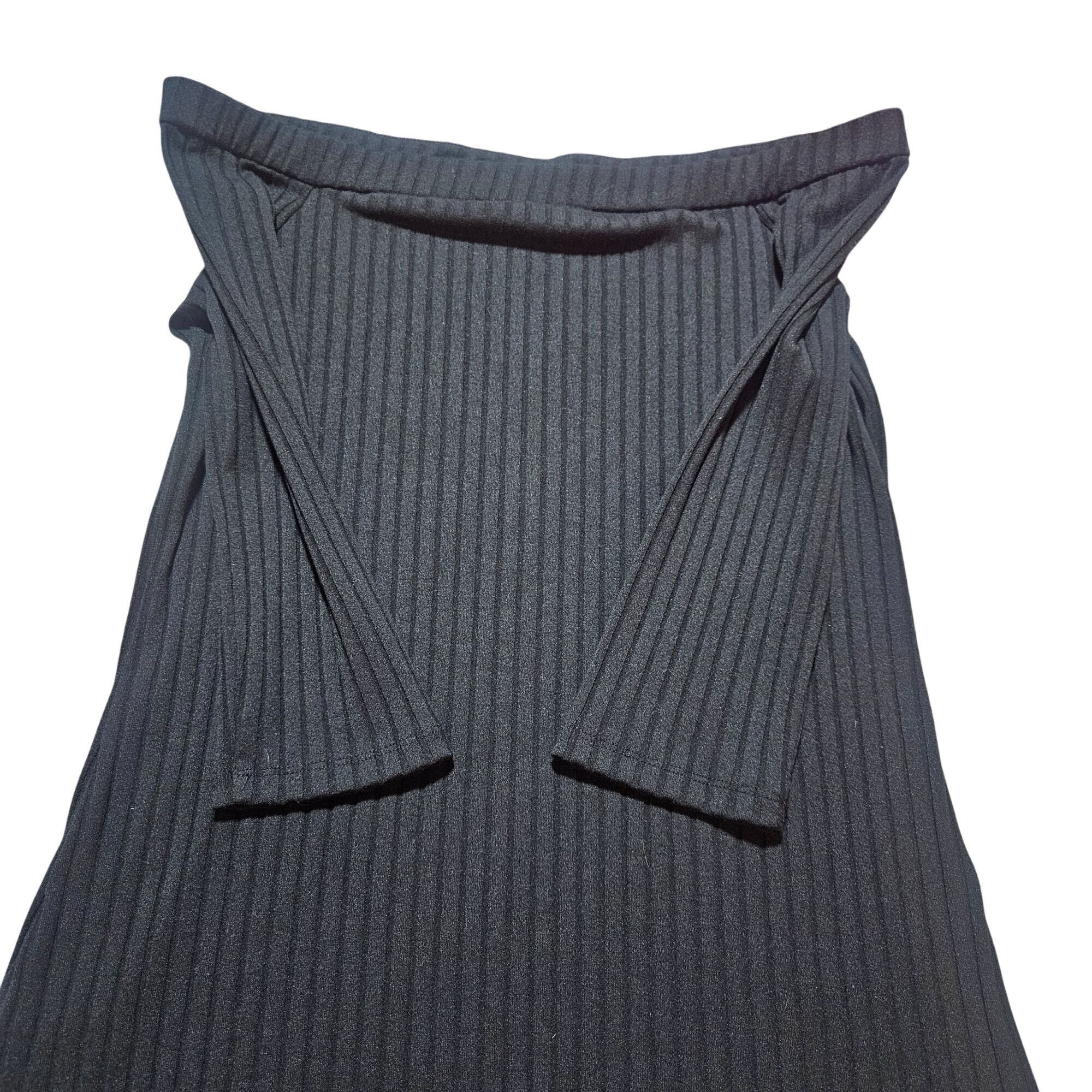Ann Taylor Ann Taylor Black M Ribbed Off-Shoulder Top – Quiet Luxury Mi Size S / US 4 / IT 40 - 10 Thumbnail