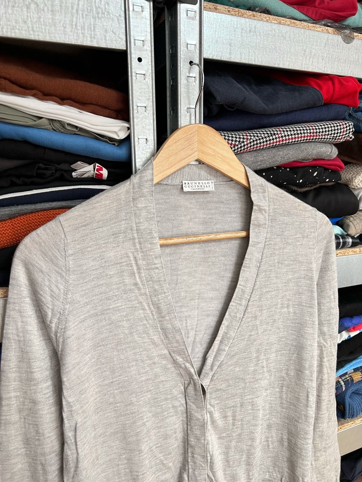 Brunello Cucinelli Brunello Cucinelli Gray Button Cardigan Cashmere Sweater S Size S / US 4 / IT 40 - 2 Thumbnail