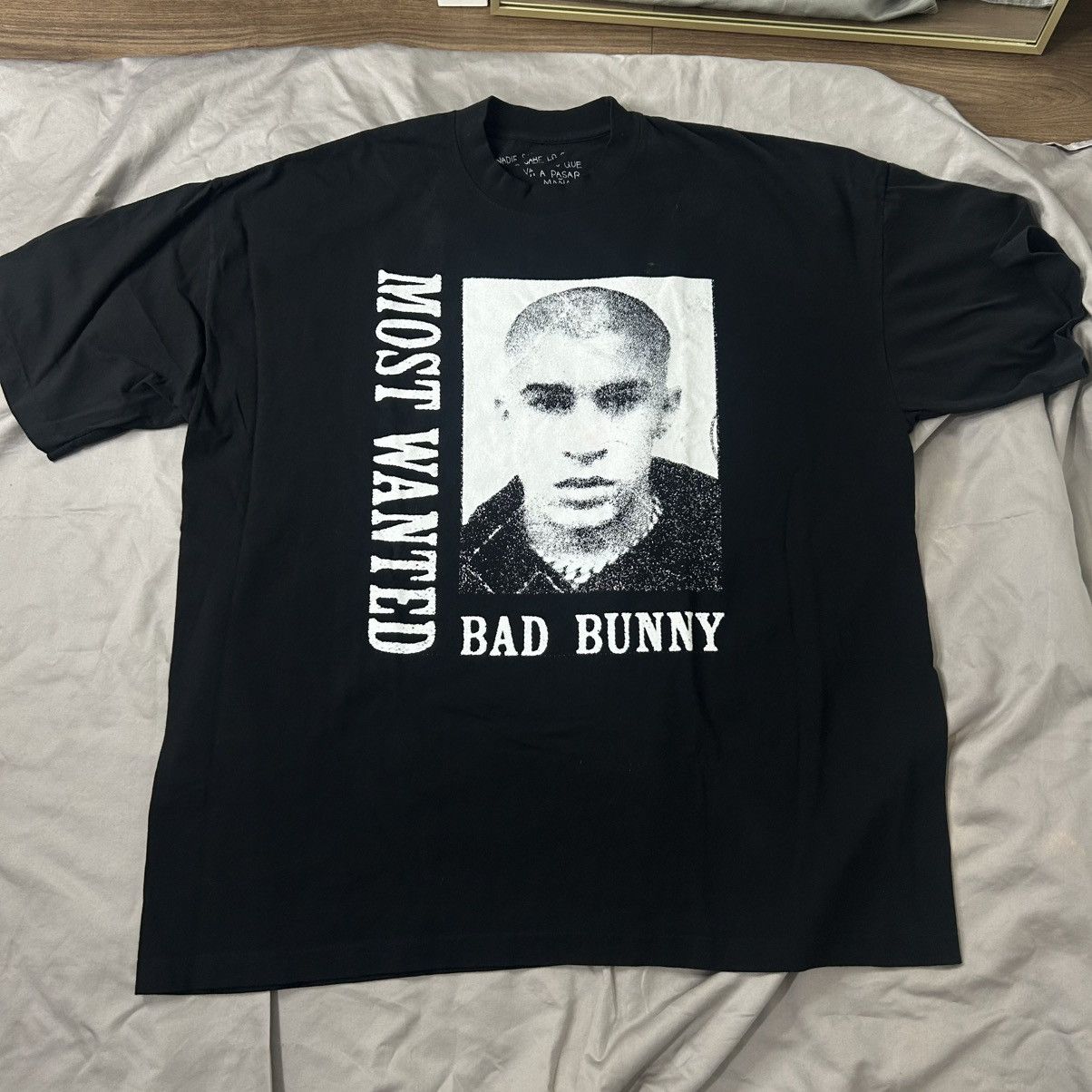 Other Bad Bunny "Most Wanted Tour" graphic t-shirt Size US XXL / EU 58 / 5 - 1 Thumbnail
