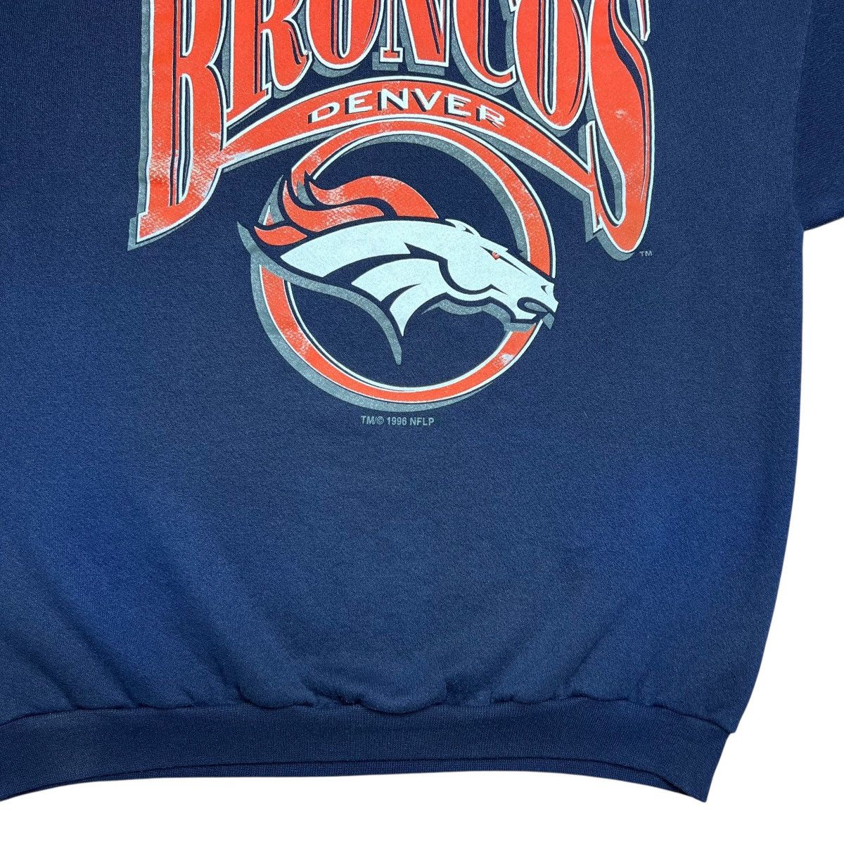Logo 7 Vintage 1996 NFL Denver Broncos Spell Out Logo 7 Sweatshirt Size US XL / EU 56 / 4 - 6 Thumbnail