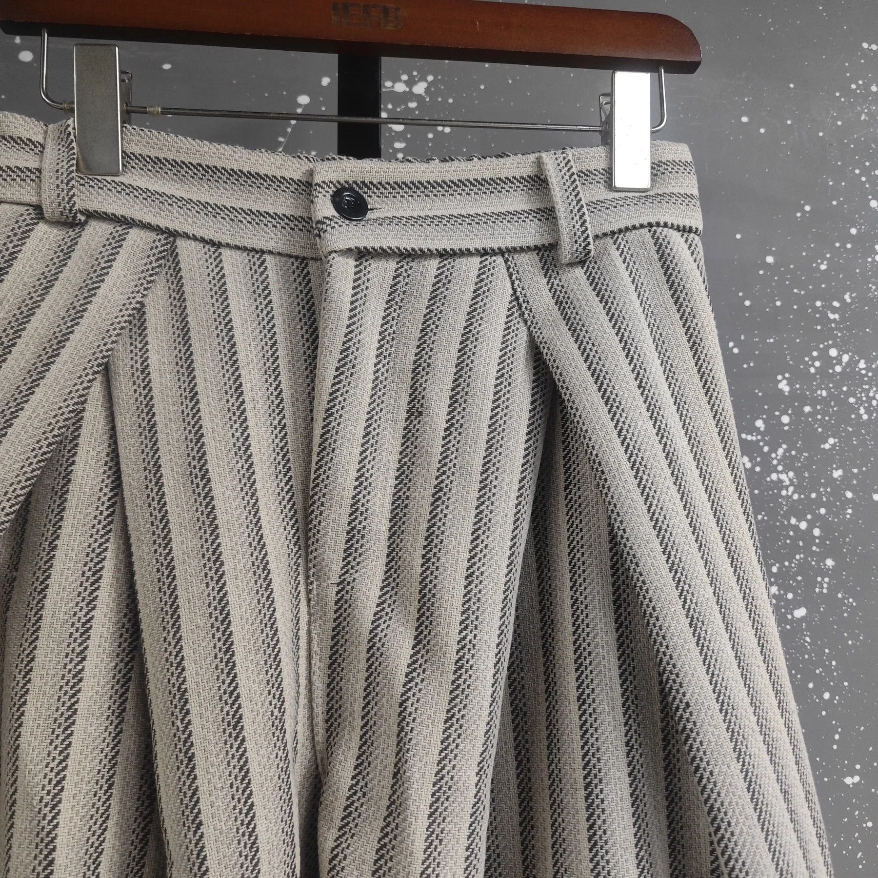 Japanese Brand Trousers Striped Woolen Pleated Wide Leg Pants Size US 32 / EU 48 - 6 Thumbnail
