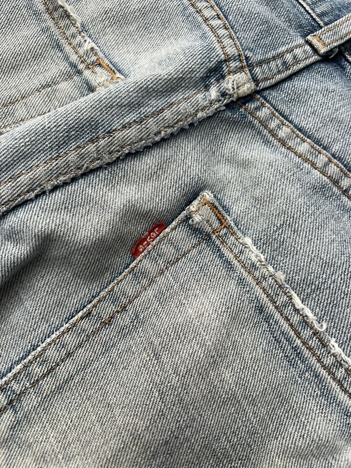 Levi's Vintage Levis 533 Distressed Light Wash Jean Size US 32 / EU 48 - 17 Thumbnail