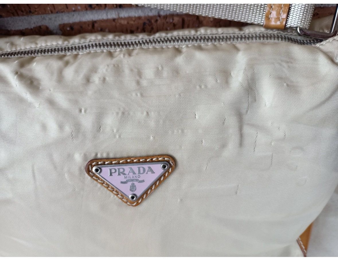 Prada Authenticated ✅ Prada Beige Shoulder Bag 💗 Made in Italy Size ONE SIZE - 2 Thumbnail