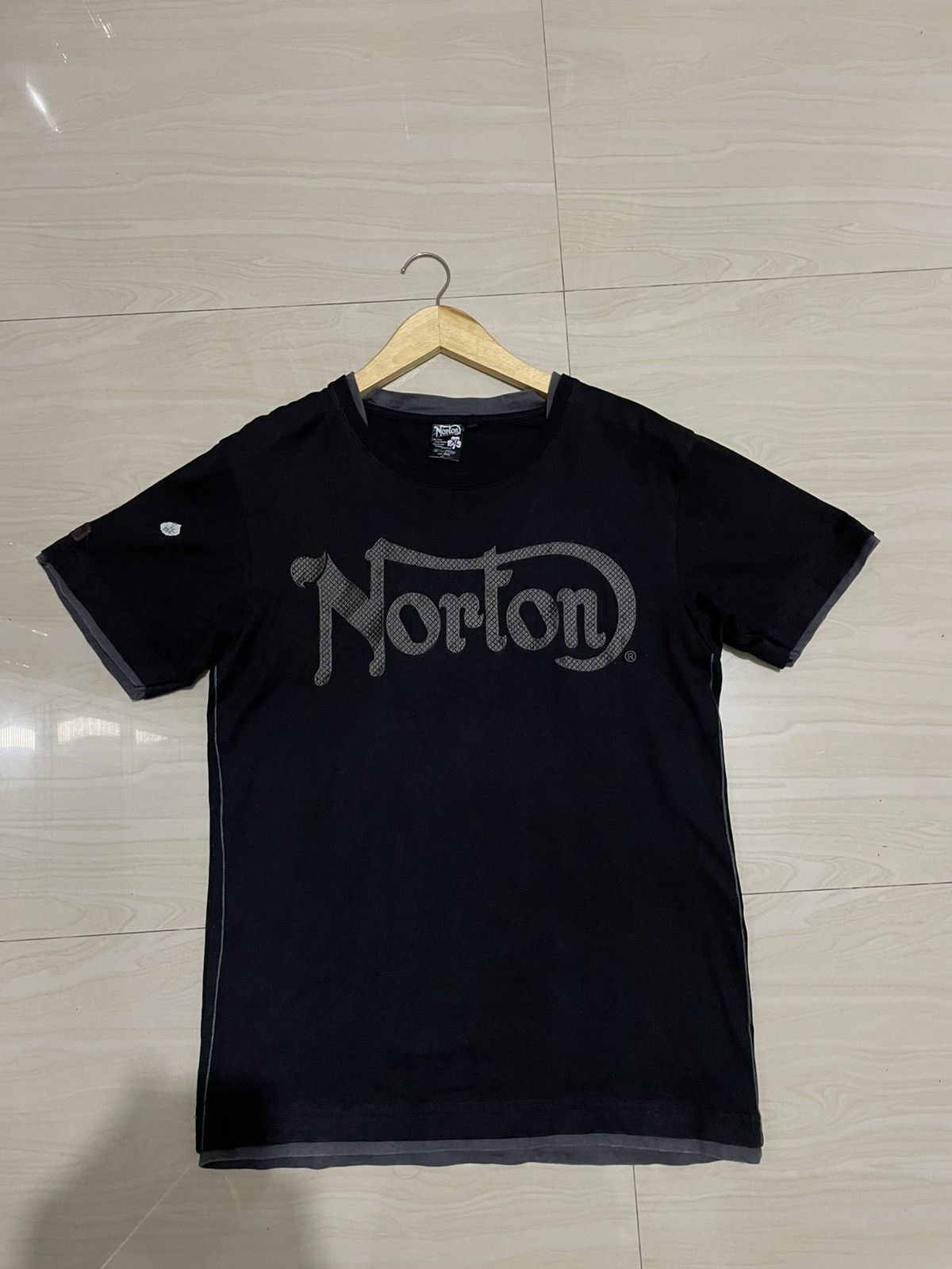 Norton Norton leather patch logo ifsixwasnine Y2K Size US M / EU 48-50 / 2 - 3 Thumbnail
