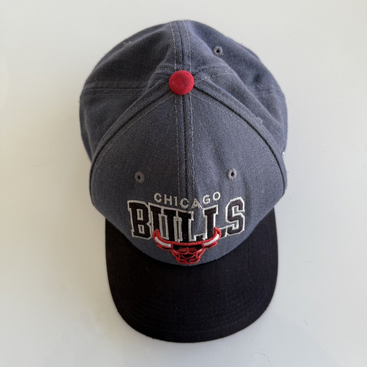 Mitchell & Ness Vintage Chicago Bulls Hat Size ONE SIZE - 2 Thumbnail