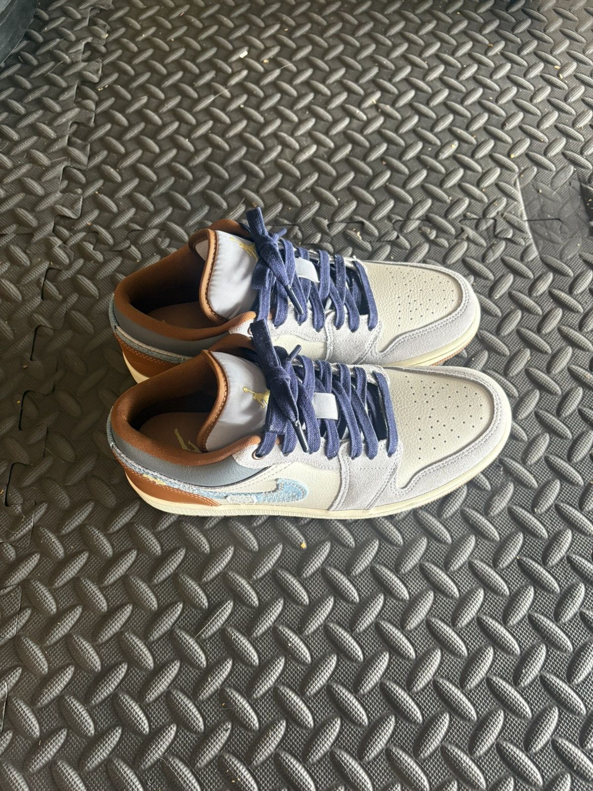 Nike Jordan 1 Low SE Phantom Repaired Denim Swoosh Size US 7.5 / EU 40-41 - 4 Thumbnail