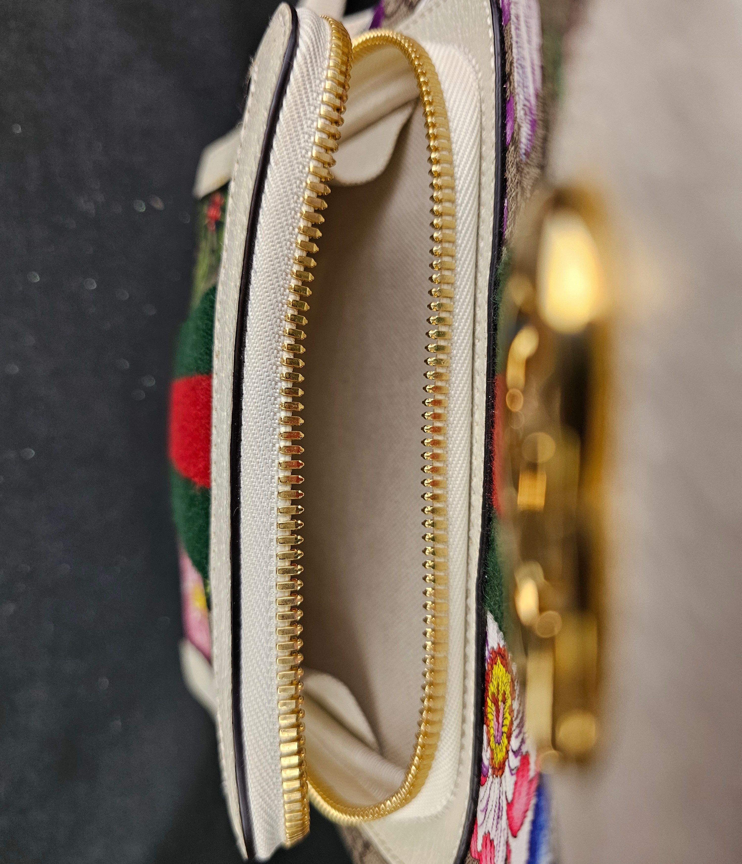 Gucci GUCCI GG Monogram Flora Web Small Ophidia Day Backpack White Size ONE SIZE - 6 Thumbnail