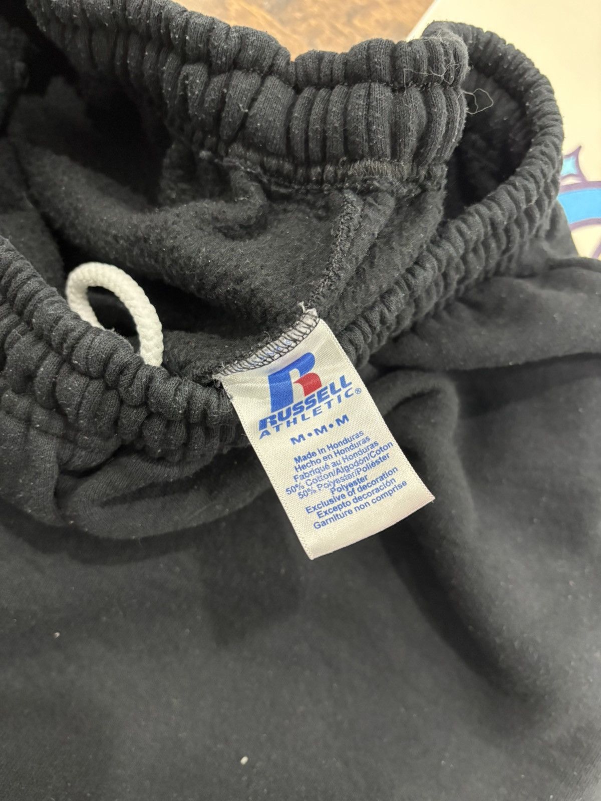 Russell Athletic RUSSELL ATHLETIC BLACK CUFFED SWEATPANTS MEDIUM Size US 32 / EU 48 - 3 Thumbnail