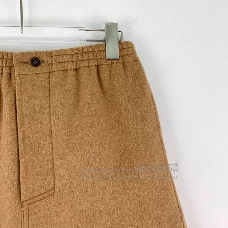 Louis Vuitton Louis Vuitton 24 Dark Brown Leather Label Camel Hair Casua Size US 32 / EU 48 - 3 Thumbnail