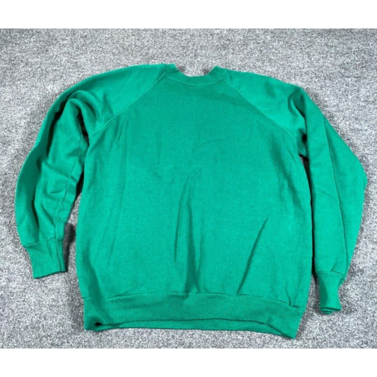 Hanes VINTAGE Hanes Sweatshirt 80s Christmas Dogs Raglan Green Adult Large Long Sleeve Crew Neck Pullover Fleece Cotton Blend Size L / US 10 / IT 46 - 2 Thumbnail