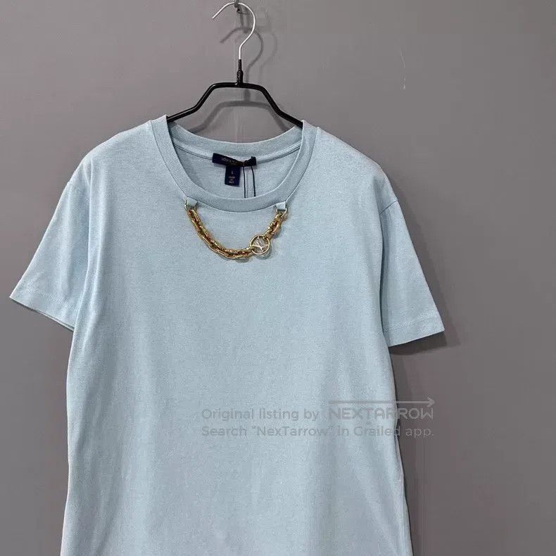 Louis Vuitton Louis Vuitton Gold chain logo light blue short sleeves Size US L / EU 52-54 / 3 - 3 Thumbnail