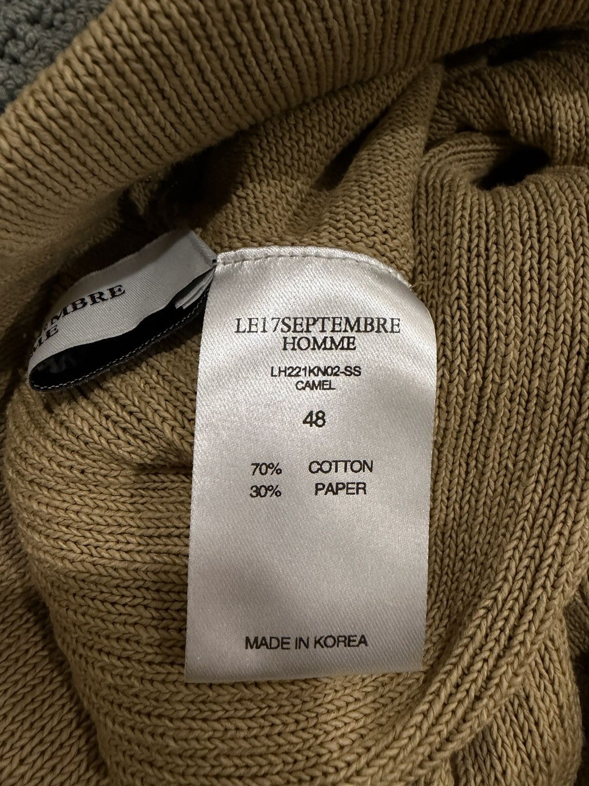 LE17SEPTEMBRE Cropped 3/4 length paper pants. Size M Size US 32 / EU 48 - 2 Thumbnail