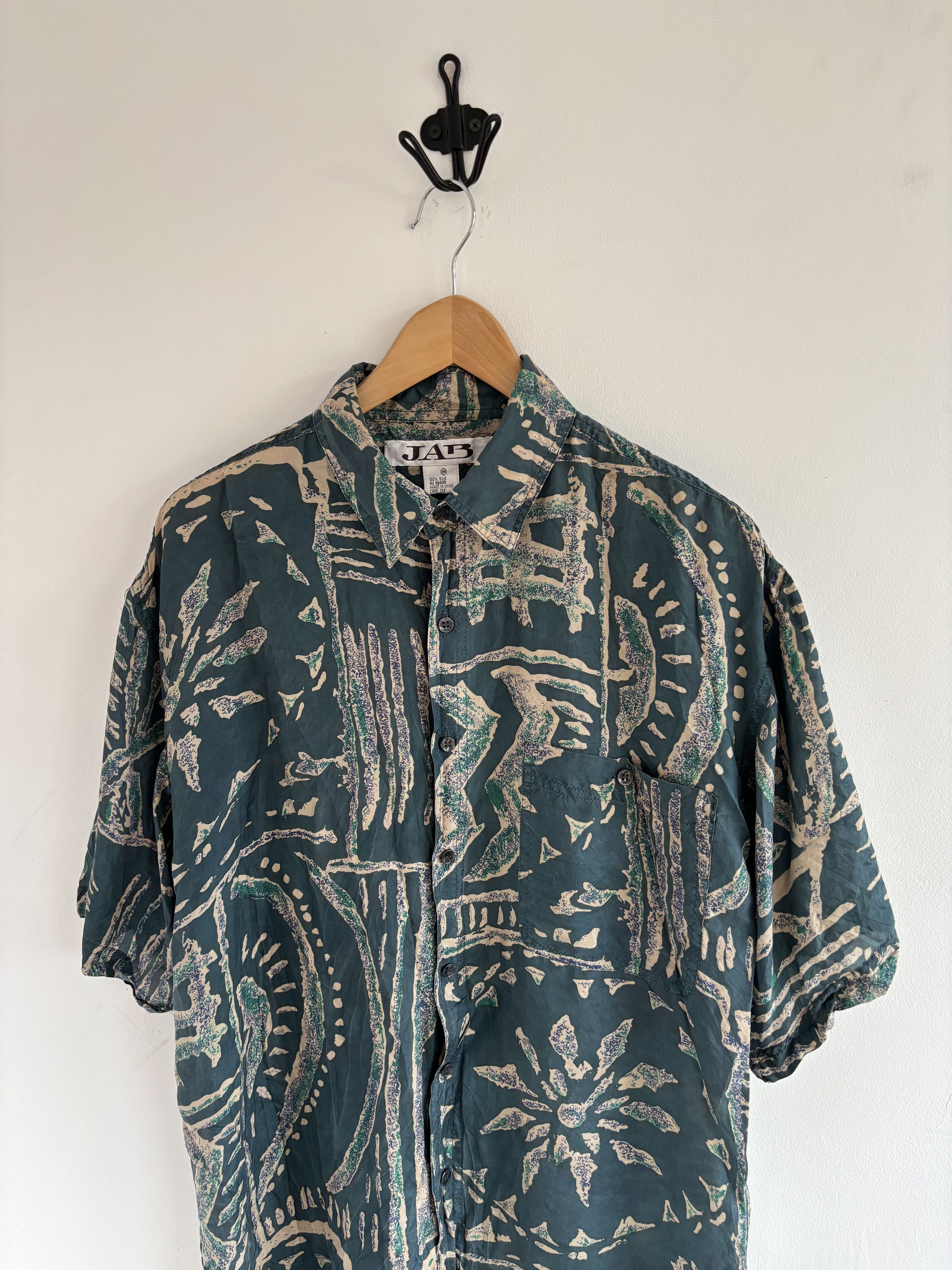 Japanese Brand × SikSilk × Vintage Vintage Silk Abstract Shirt Size US M / EU 48-50 / 2 - 2 Thumbnail
