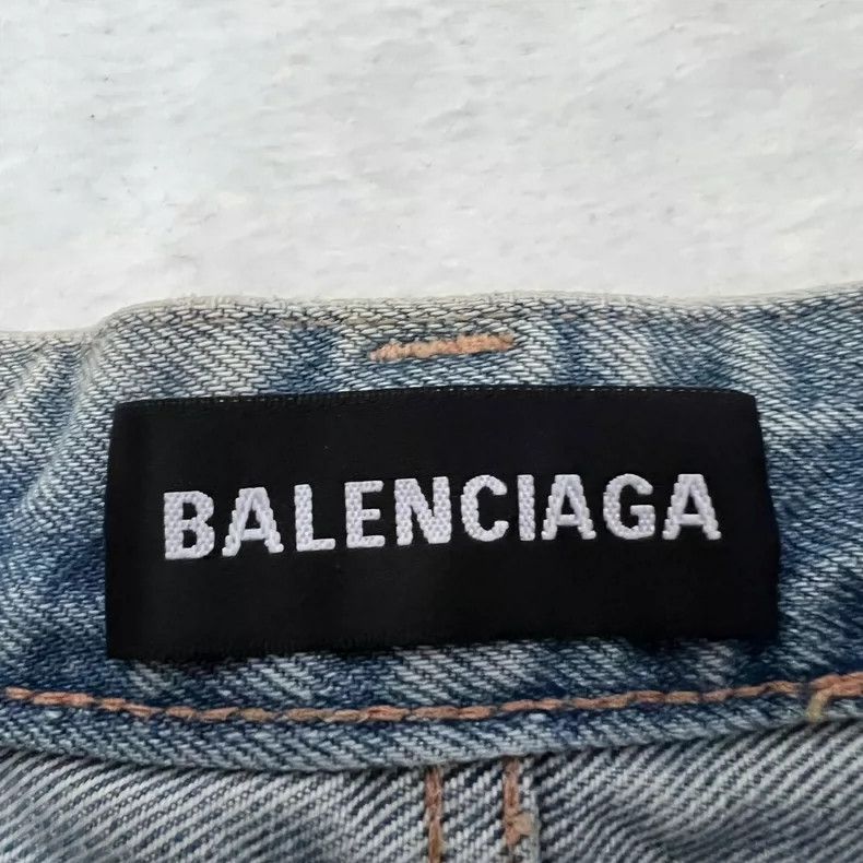 Balenciaga Balenciaga Bleached Washed Denim Pants Size US 30 / EU 46 - 3 Thumbnail