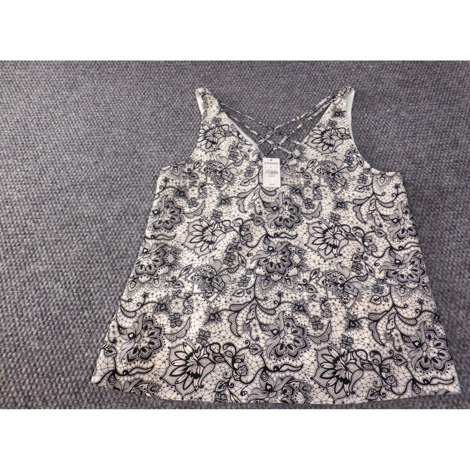 Express Express Blouse Shirt Women XS Gray Floral V-Neck Pullover Casual Polyester Rayon Size XS / US 0-2 / IT 36-38 - 2 Thumbnail