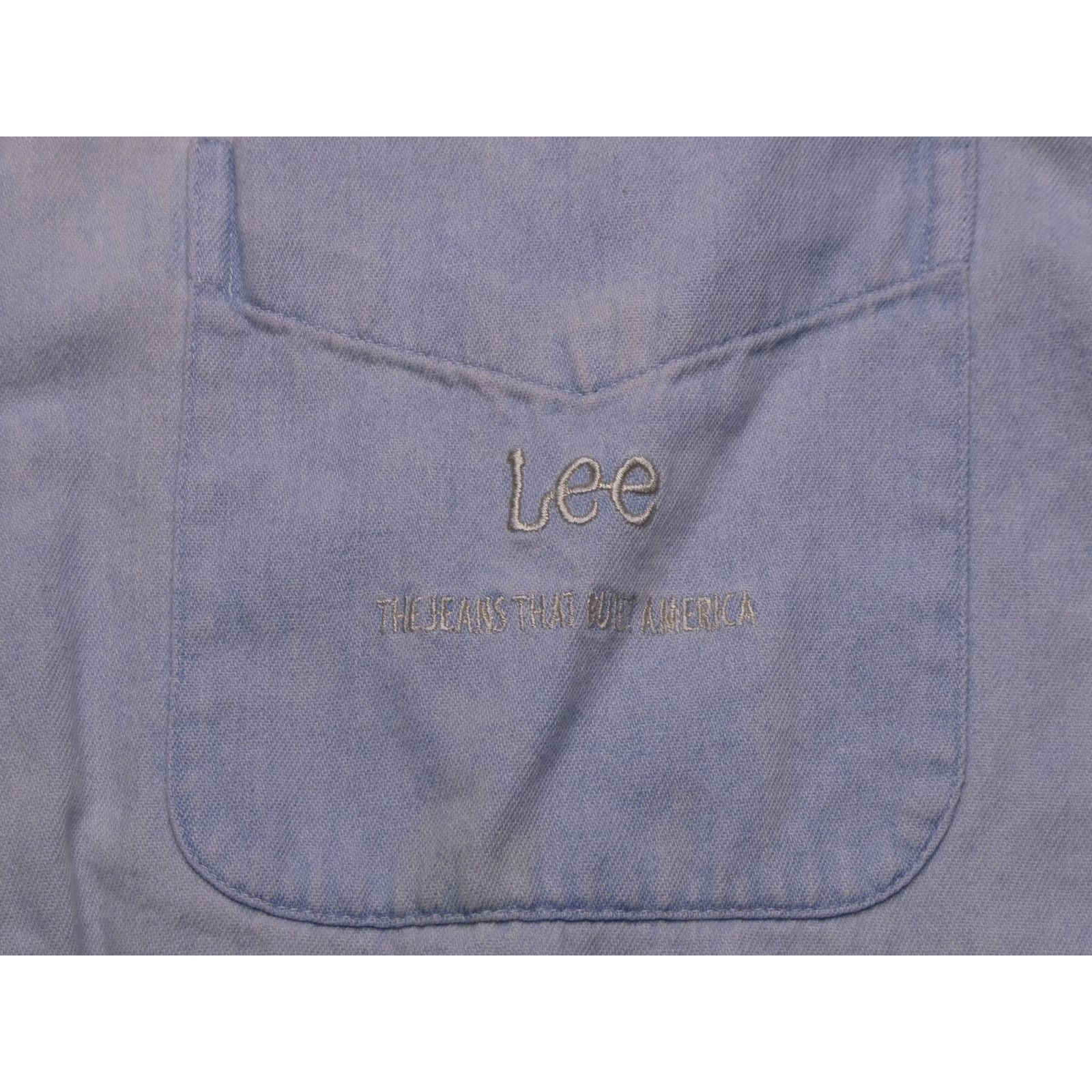 Lee vintage Lee Brand denim shirt, size: medium, Made in USA Size US M / EU 48-50 / 2 - 4 Thumbnail