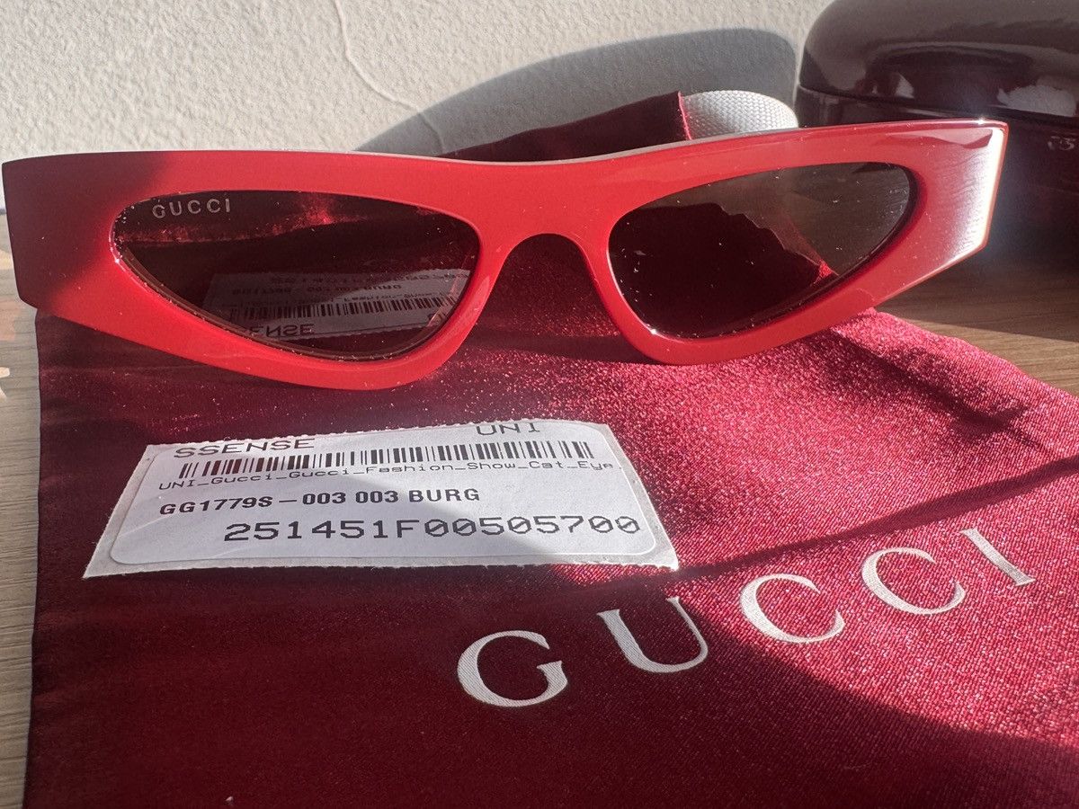 Gucci Burgundy Cat Eye Sunglasses Size ONE SIZE - 4 Thumbnail