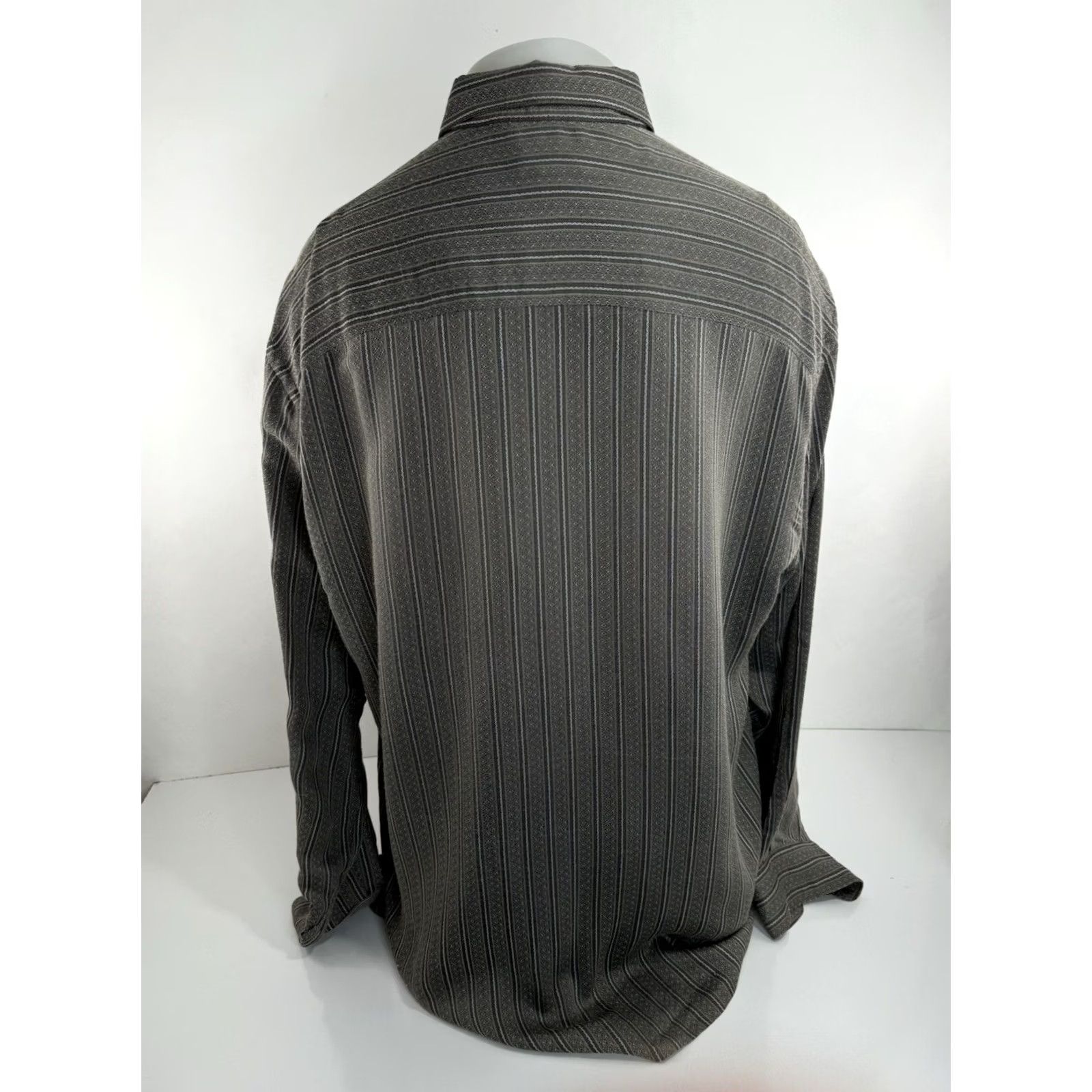 Vintage Bernini Shirt Mens XL Gray BEVERLY HILLS Striped Viscose Size US XL / EU 56 / 4 - 4 Thumbnail