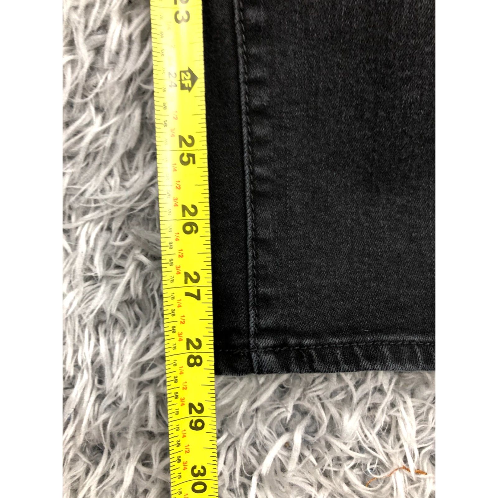 Gloria Vanderbilt Gloria Vanderbilt Jeans Skinny Womens Dark Wash Black Size 8 Regular Rise 8.5-10.5 Inseam 29 in 5-Pocket Denim Cotton Zipper Button Logo Belt Loops Size 30" / US 8 / IT 44 - 3 Thumbnail