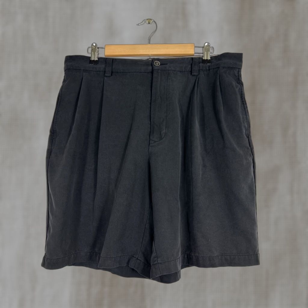 Tommy Bahama VINTAGE Tommy Bahama Chino Shorts Mens 36x9 Silk Black Beach Golf Flat Front Casual Men Shorts Black Silk 90s? Size US 36 / EU 52 - 1 Thumbnail