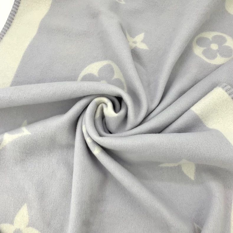 Louis Vuitton Louis Vuitton Light purple logo presbyopic full print shee Size ONE SIZE - 9 Thumbnail
