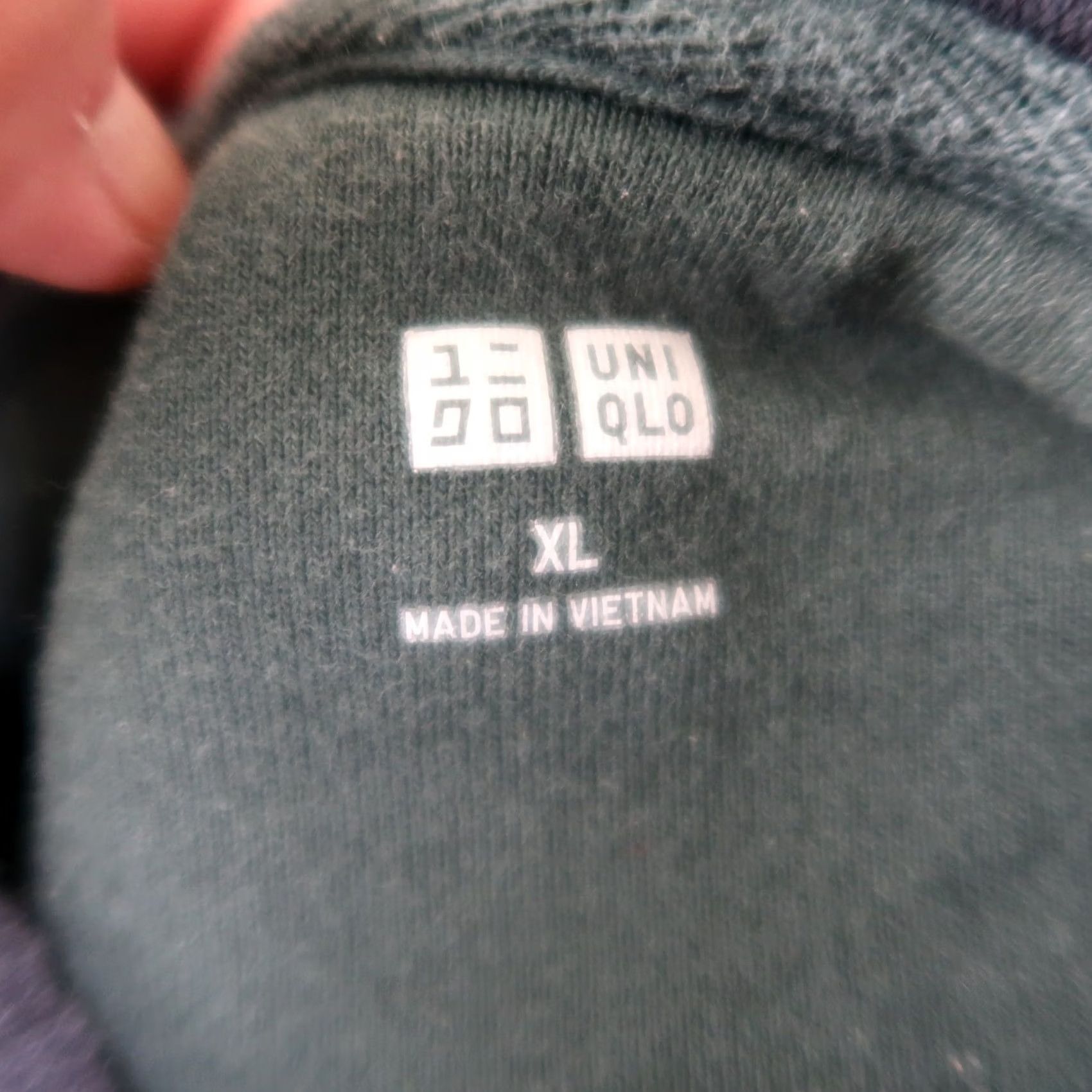 Uniqlo VINTAGE Uniqlo Hoodie Mens XL Blue Green Two Tone Sweatshirt French Terry Cotton Size US XL / EU 56 / 4 - 7 Thumbnail