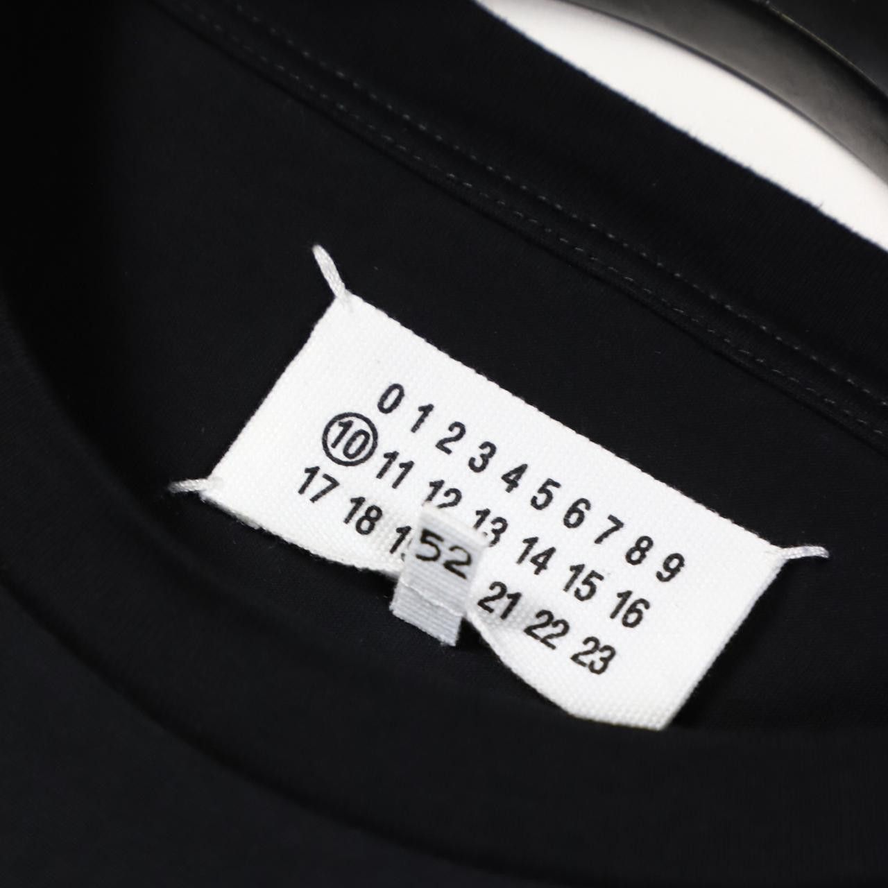Maison Margiela Maison Margiela MM1014 T-Shirt Size US L / EU 52-54 / 3 - 4 Thumbnail