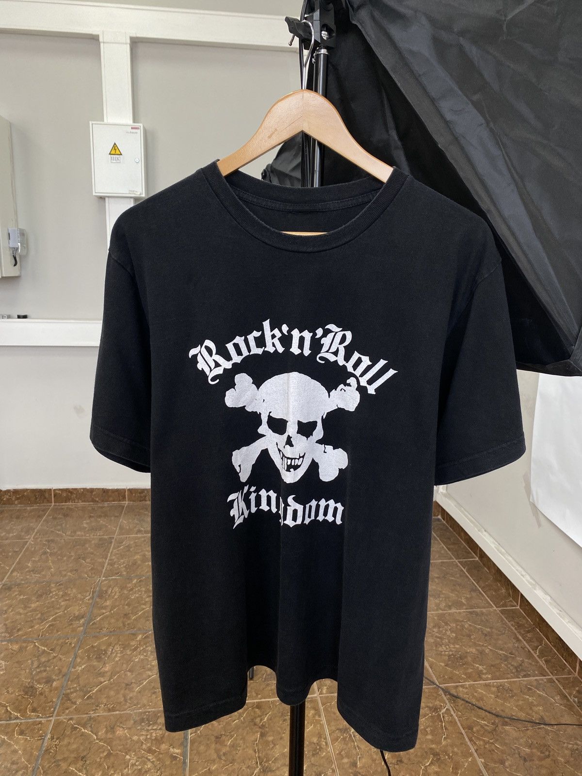 Band Tees 💀 Vintage 90s Rock n Roll Kingdom Black Metal Band T-Shirt Size US L / EU 52-54 / 3 - 1 Thumbnail