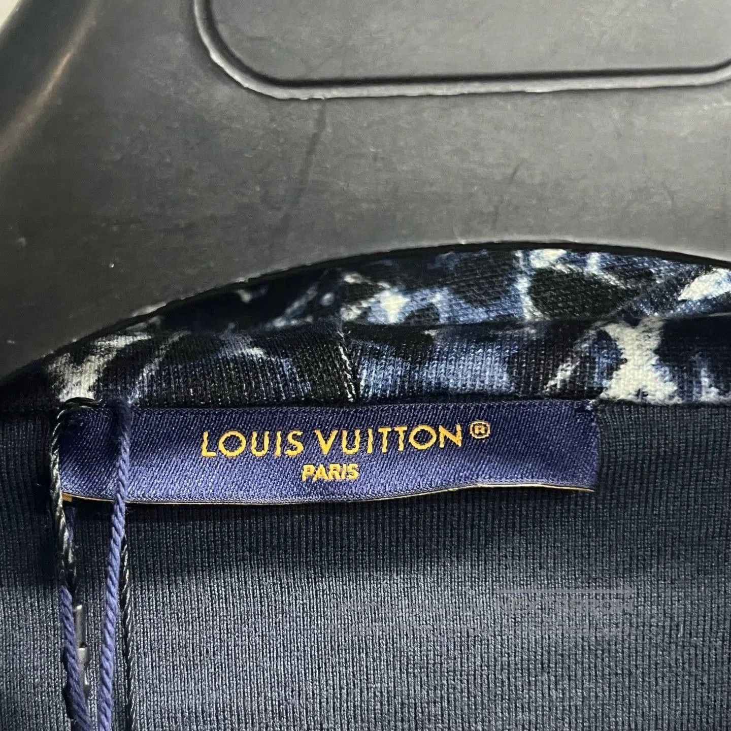 Louis Vuitton blue logo zip-up hooded jacket. Size US XL / EU 56 / 4 - 2 Thumbnail
