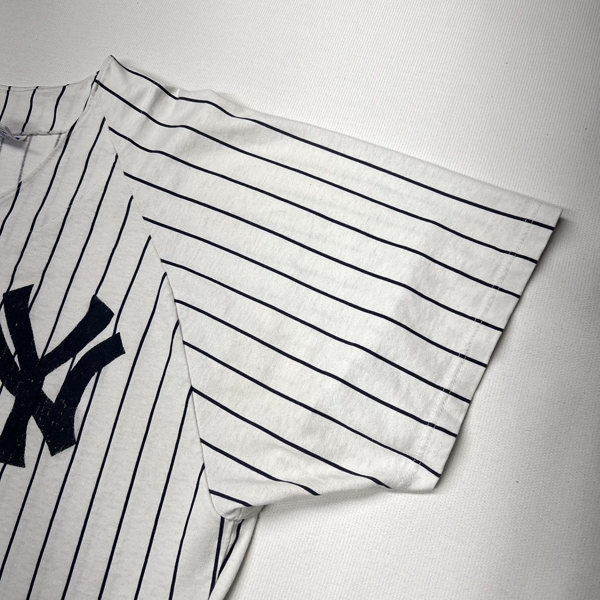 New York Yankees × Vintage VTG Russell Yankees Jersey White Pinstripe Blank Athletic Size US XL / EU 56 / 4 - 2 Thumbnail