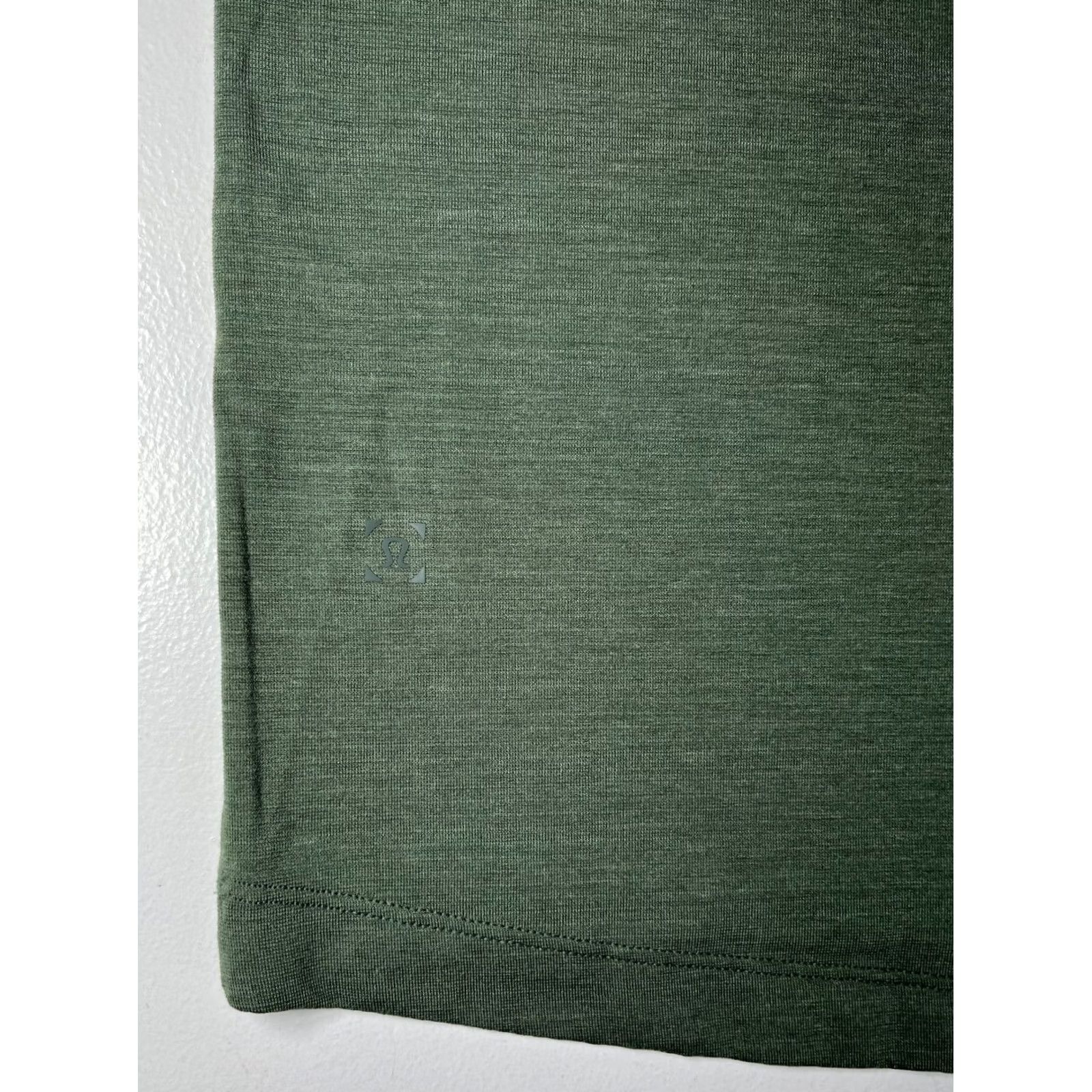 Lululemon Lululemon Polo Shirt Men Green XXL Polo Shirt Men Green XXL Size US XXL / EU 58 / 5 - 5 Thumbnail