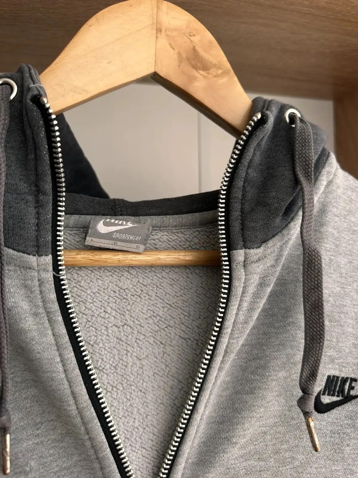 Nike × Vintage Vintage Nike Streetwear Grey Gradient Zip Hoodie Size US L / EU 52-54 / 3 - 2 Thumbnail