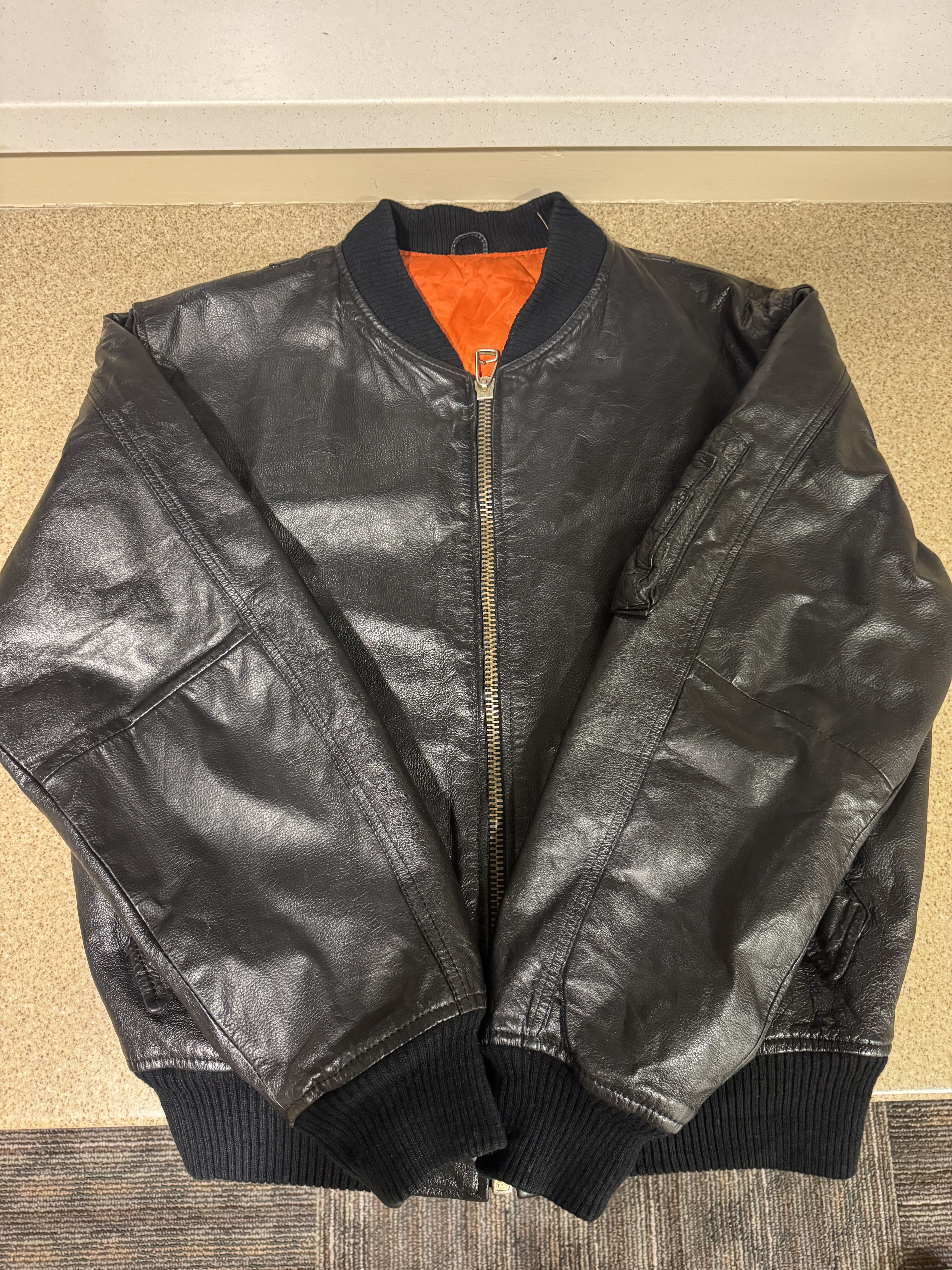 Japanese Brand 90’s Japanese Cowhide MA-1 Leather Flight Jacket Size US S / EU 44-46 / 1 - 1 Thumbnail