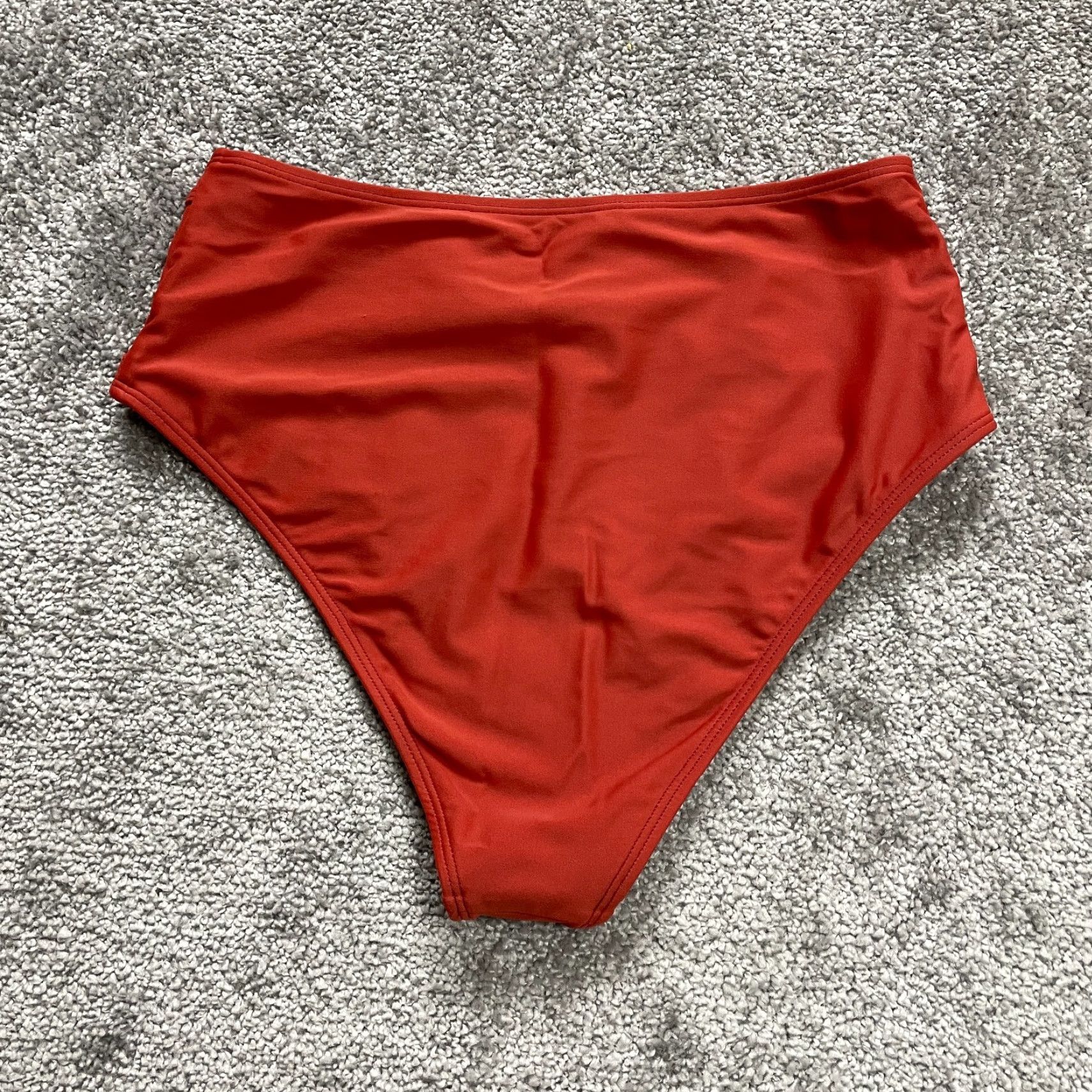 Vintage Unbranded Bikini Bottom Womens W26 Solid Red High Rise Stretch Summer Beach Size 28" / US 6 / IT 42 - 2 Thumbnail