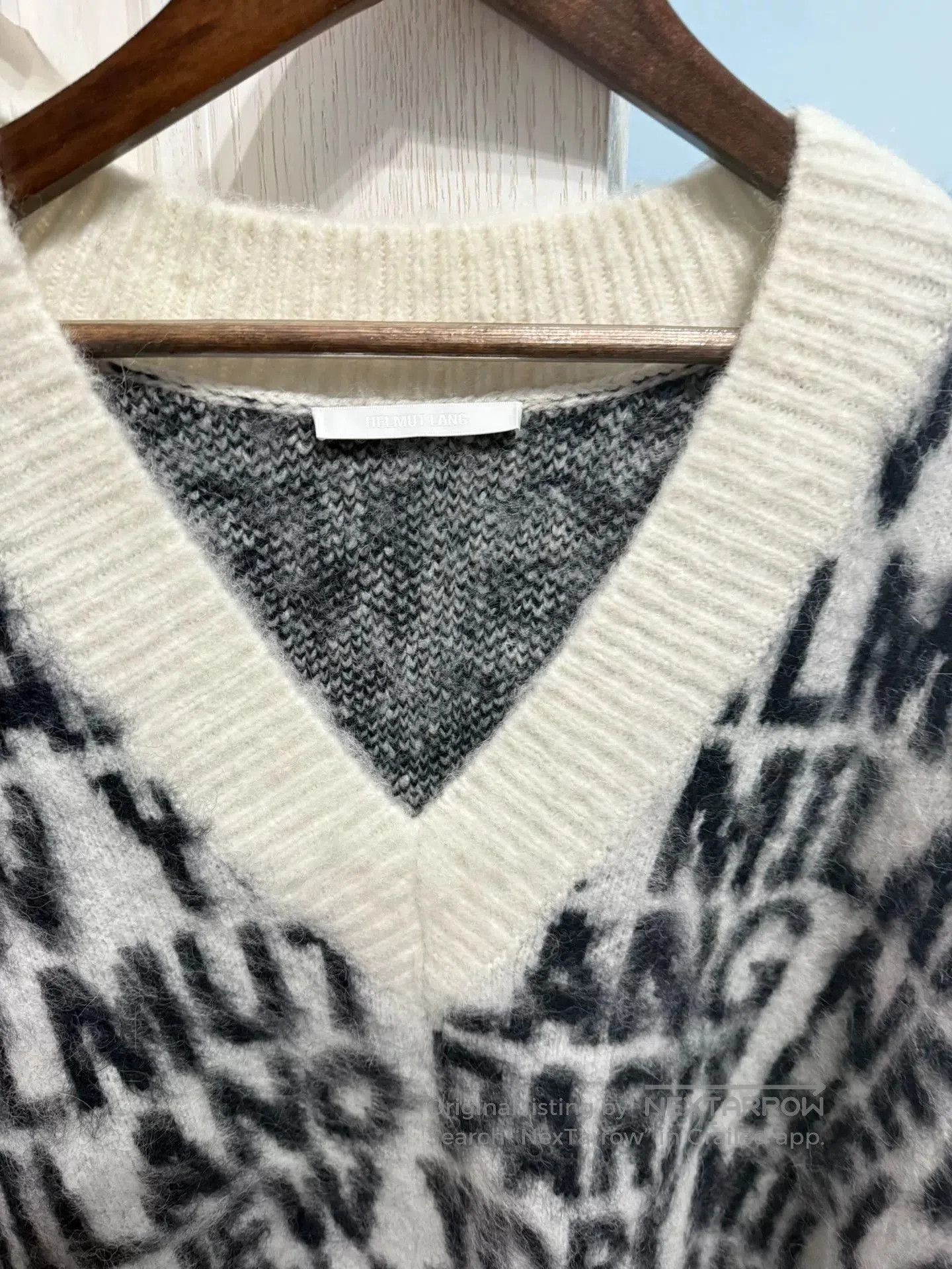 Helmut Lang Helmut Lang Fuzzy Sweater in Black and White. Size S / US 4 / IT 40 - 4 Thumbnail