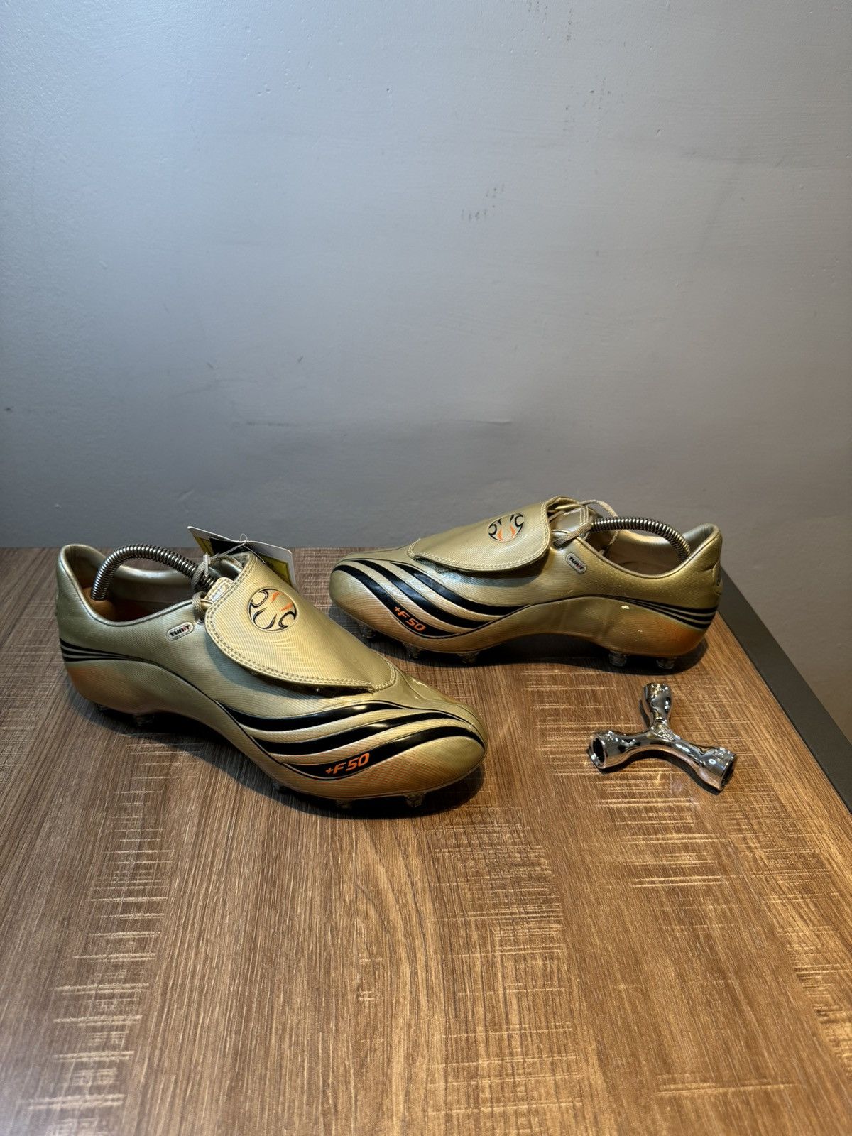 Adidas NEW 2006 Elite Adidas Sample Tunit F50 FG Size 9 US Pro Gold Size US 9 / EU 42 - 2 Thumbnail