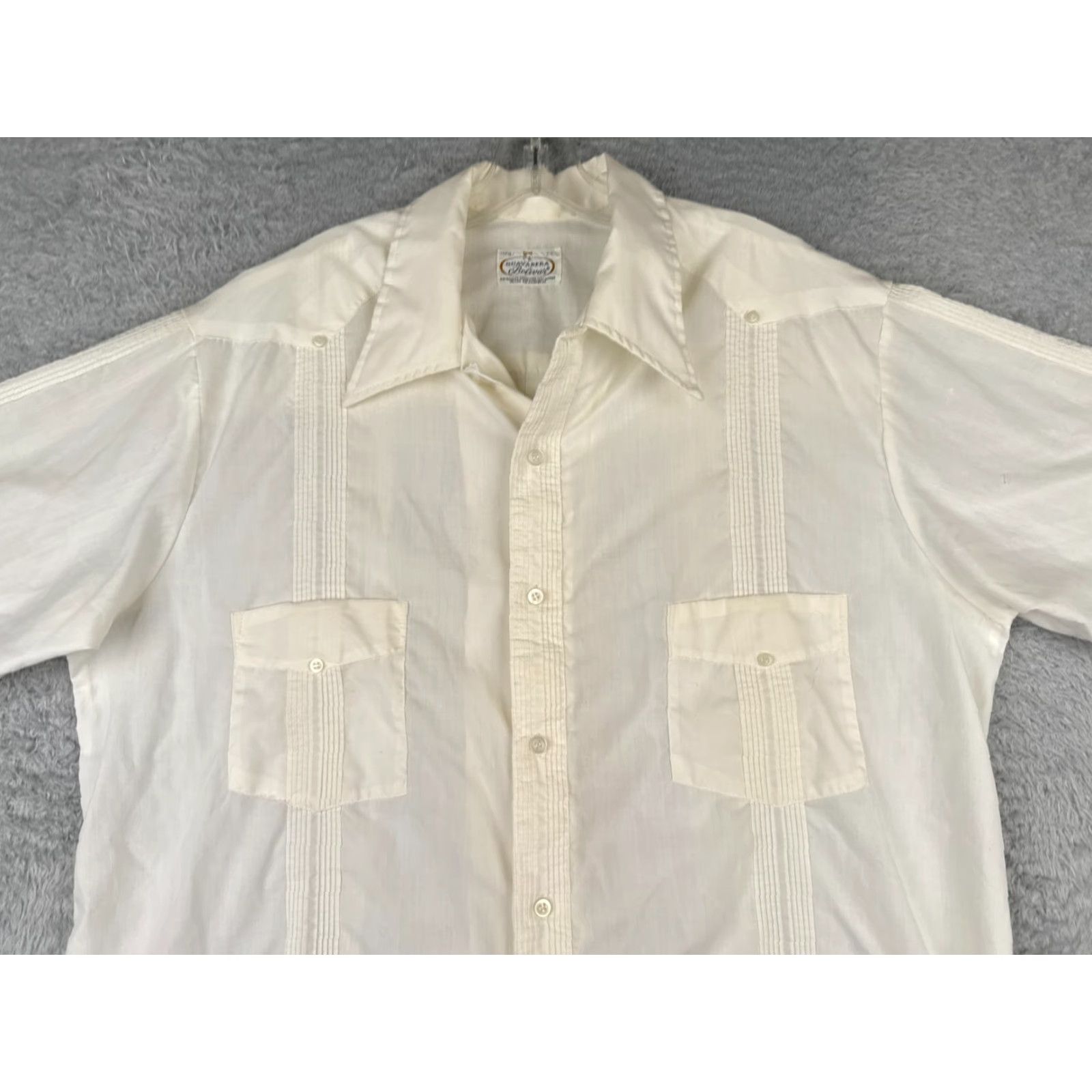 Vintage Guayabera Bolivar Shirt Adult 17.5 White Polyester Blend Cotton 4 Pocket Button-Up Short Sleeve Casual Beach Classic Mens Size US XL / EU 56 / 4 - 4 Thumbnail