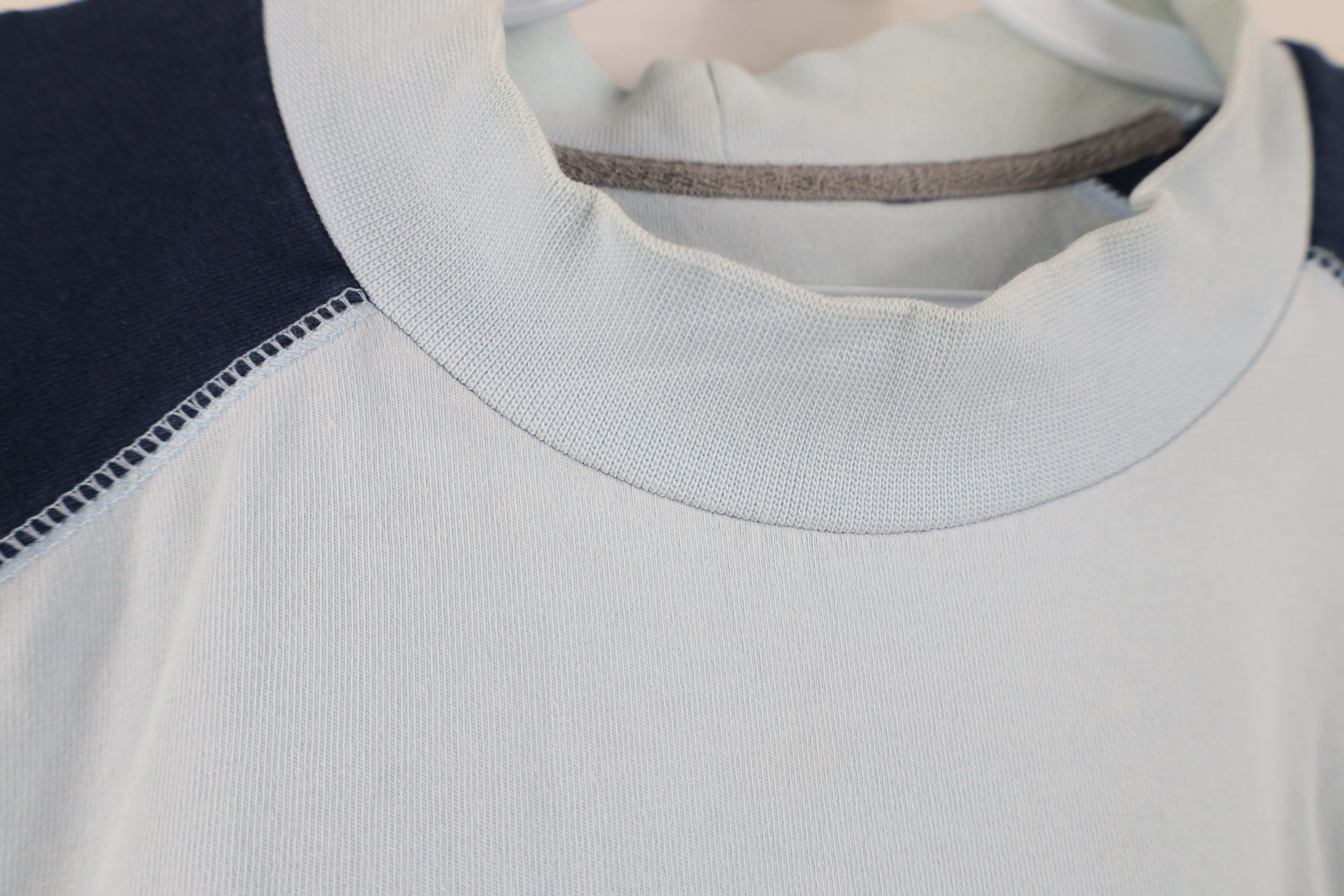 Nike Vintage 90s Y2K Nike Mini Swoosh Mock Neck Raglan T-Shirt Size US L / EU 52-54 / 3 - 4 Thumbnail