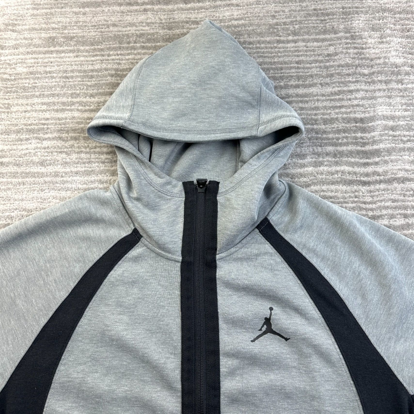 Jordan Brand Jordan Hoodie Mens Medium Gray Slim Fit Sweatshirt Jumpman Mock Neck Statement Size US M / EU 48-50 / 2 - 3 Thumbnail