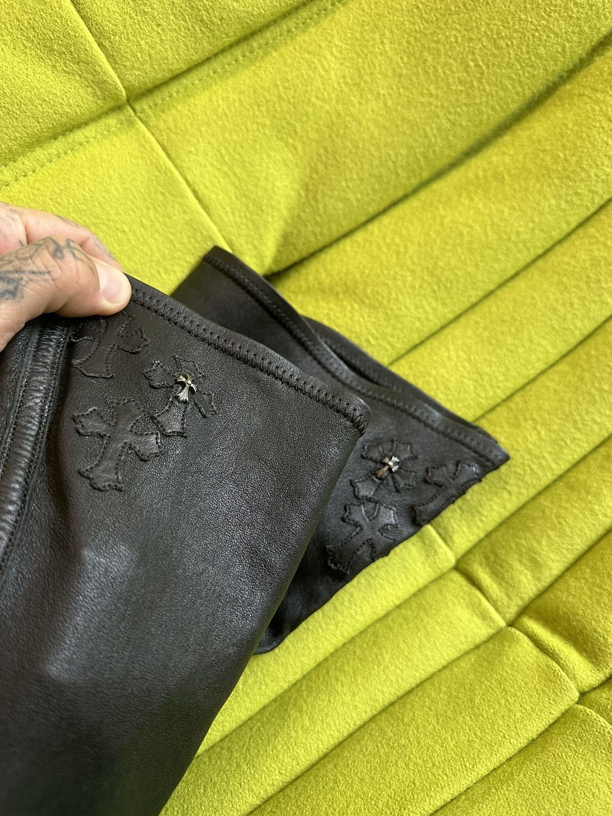 Chrome Hearts × Rick Owens Chrome Hearts x Rick Owens 1 OF 1 Leather Cross Sneakers Size US 9 / IT 39 - 20 Thumbnail