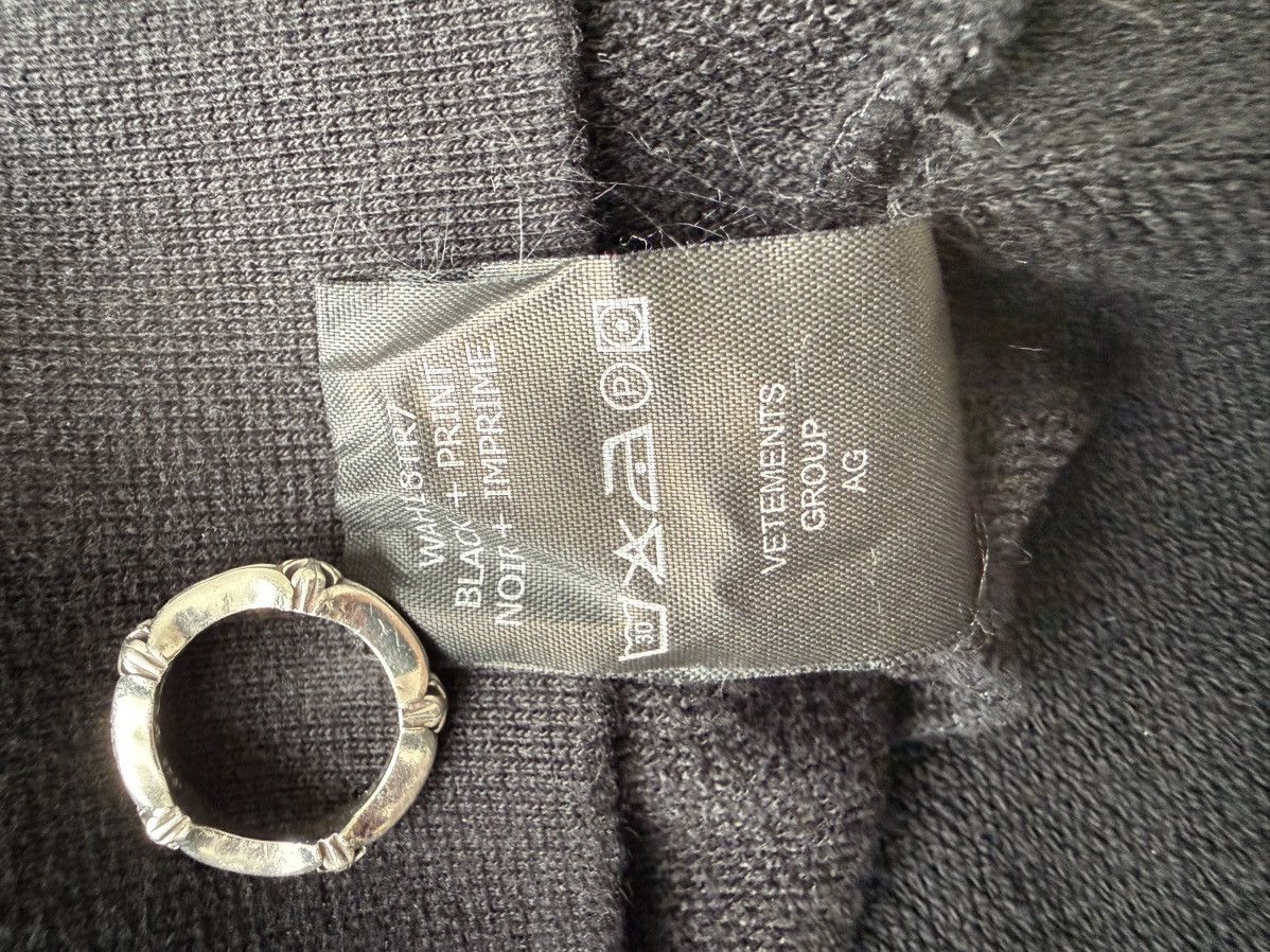 Vetements Vetements aw18 “misplaced” hoodie by demna gvasalia Size US S / EU 44-46 / 1 - 9 Thumbnail