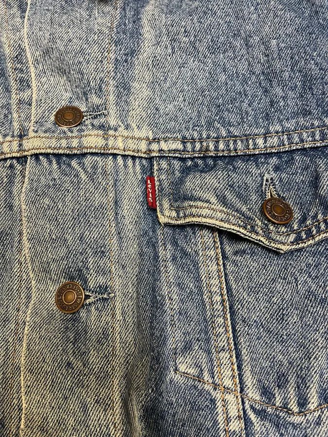 Levi's × Vintage 1990s Levi’s Blue Distressed Faded Denim Jacket Size US M / EU 48-50 / 2 - 9 Thumbnail