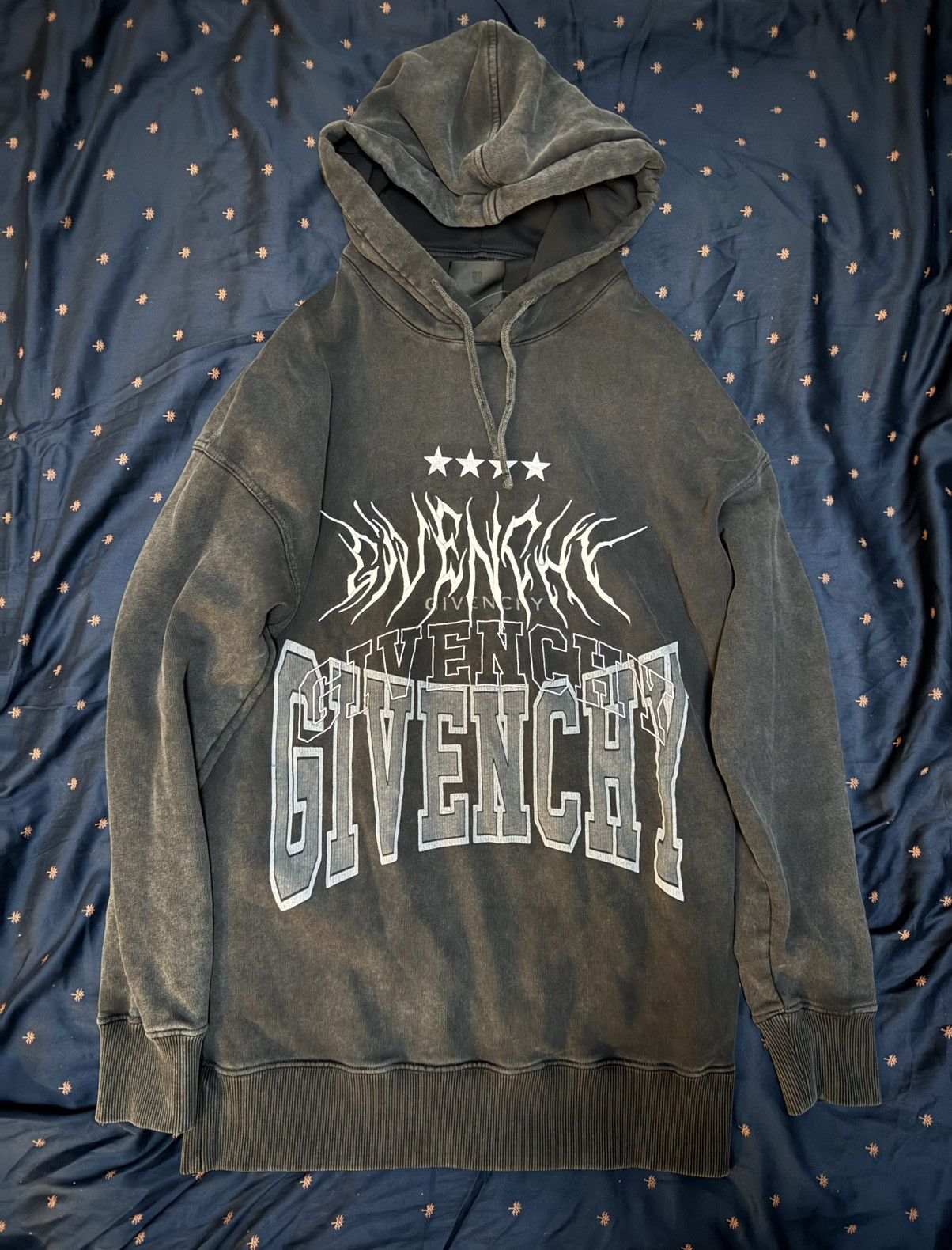 Givenchy Givenchy Washed Multilogo Hoodie Size US M / EU 48-50 / 2 - 1 Thumbnail