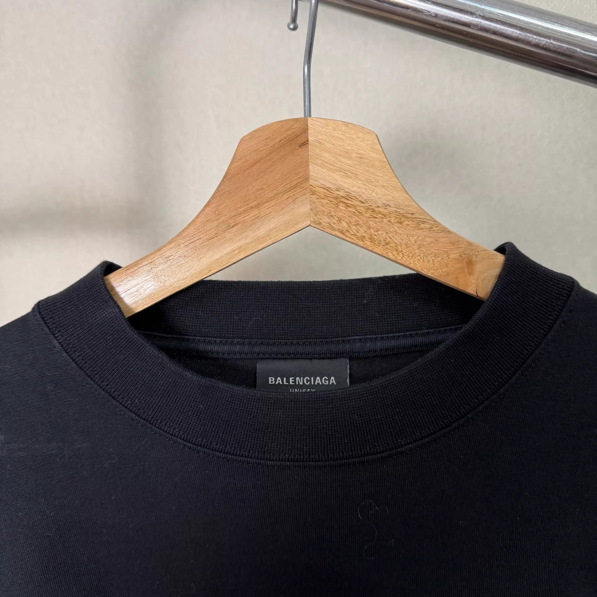 Balenciaga Balenciaga FW22 Logo Print Oversized Crewneck Black L Size US S / EU 44-46 / 1 - 3 Thumbnail