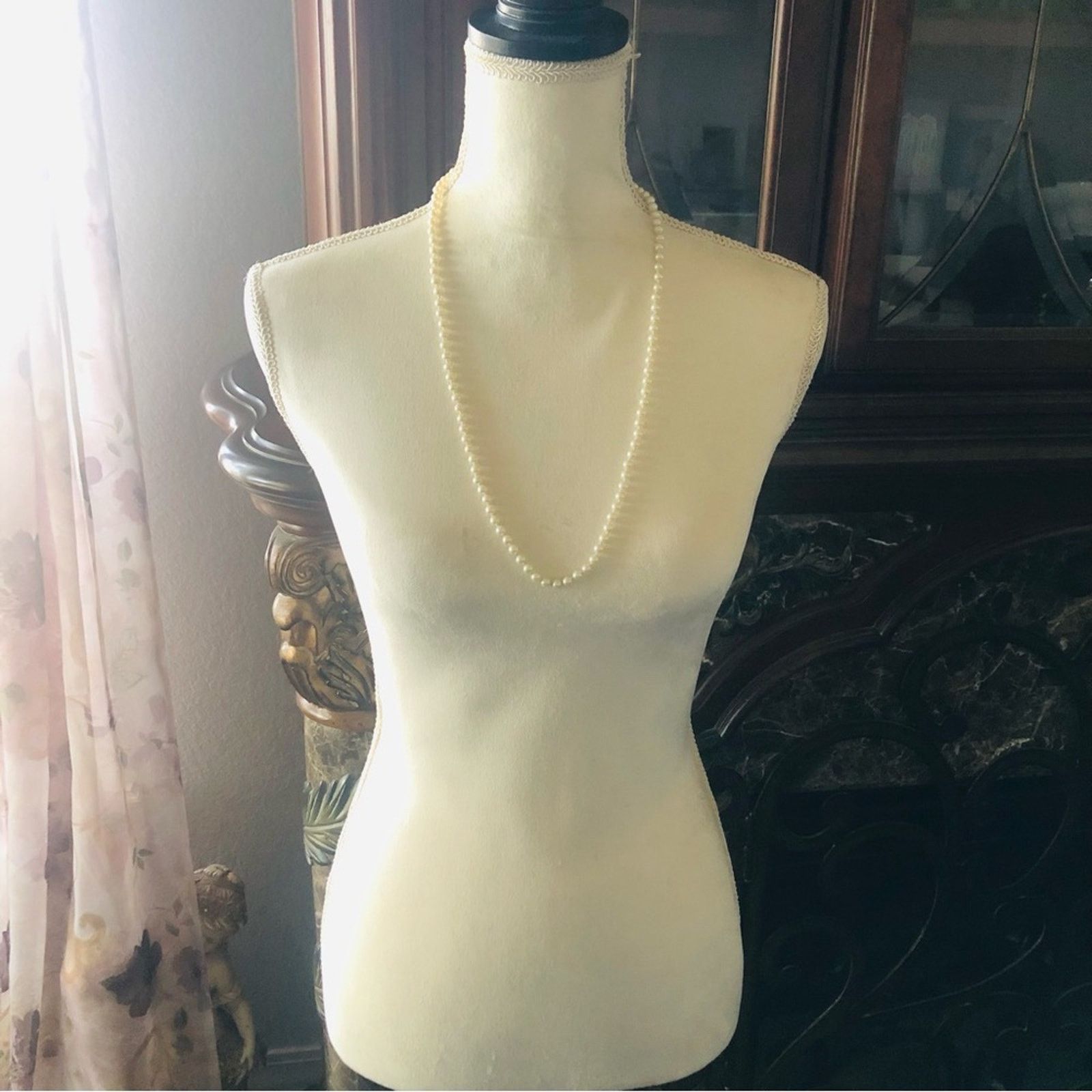 Vintage Vintage Marvella hand knotted cream glass pearl necklace Size ONE SIZE - 7 Thumbnail