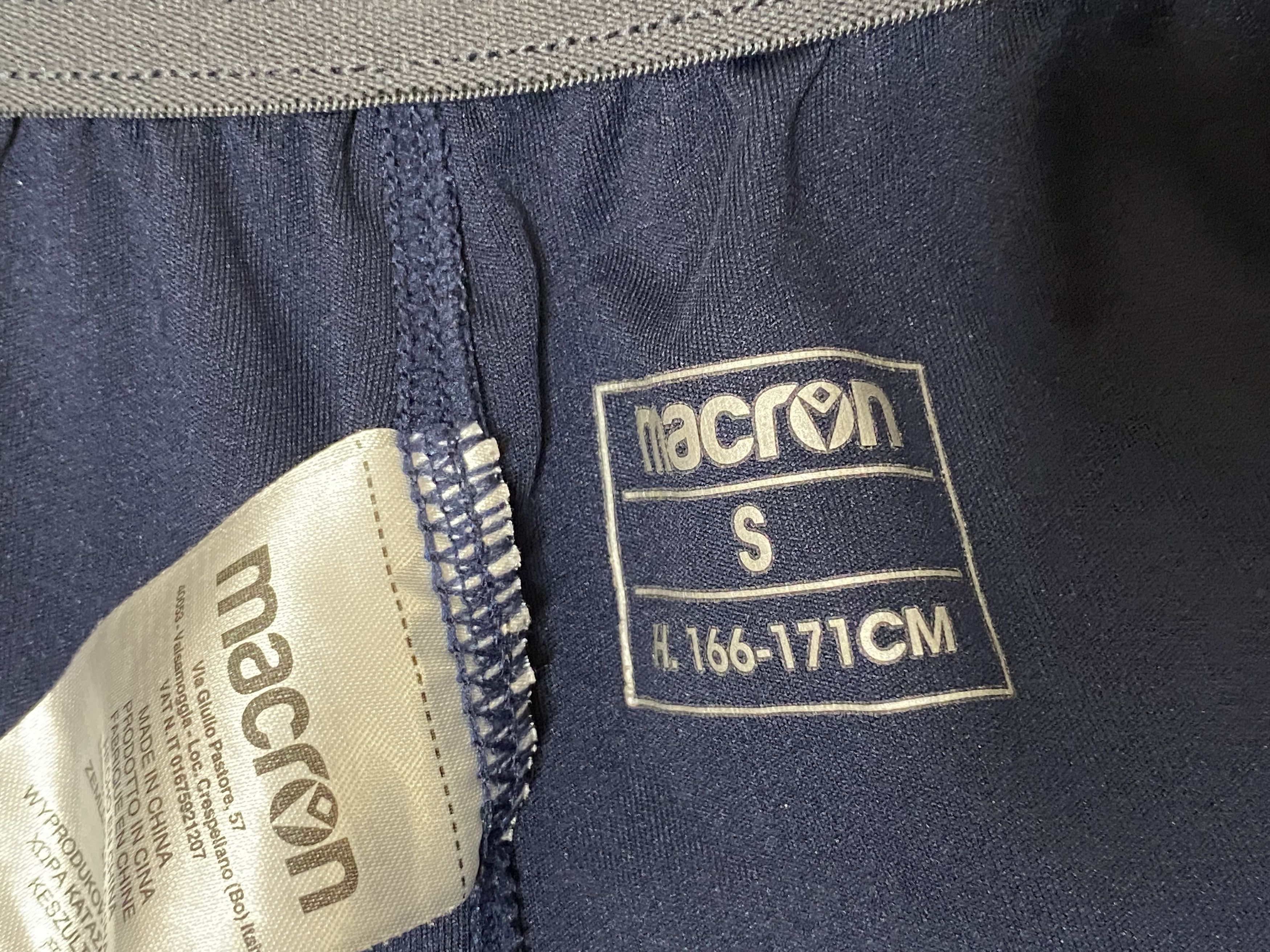 Macron READING 2021 2022 TRAINING FOOTBALL SOCCER SHORTS MACRON Size US 30 / EU 46 - 5 Thumbnail