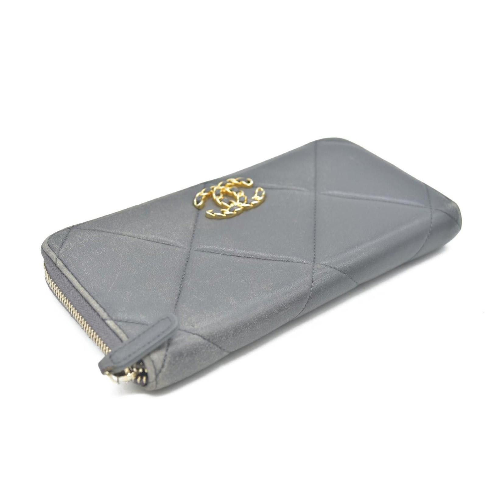 Chanel Chanel 2021 Interlocking CC Logo Continental Wallet Size ONE SIZE - 3 Thumbnail